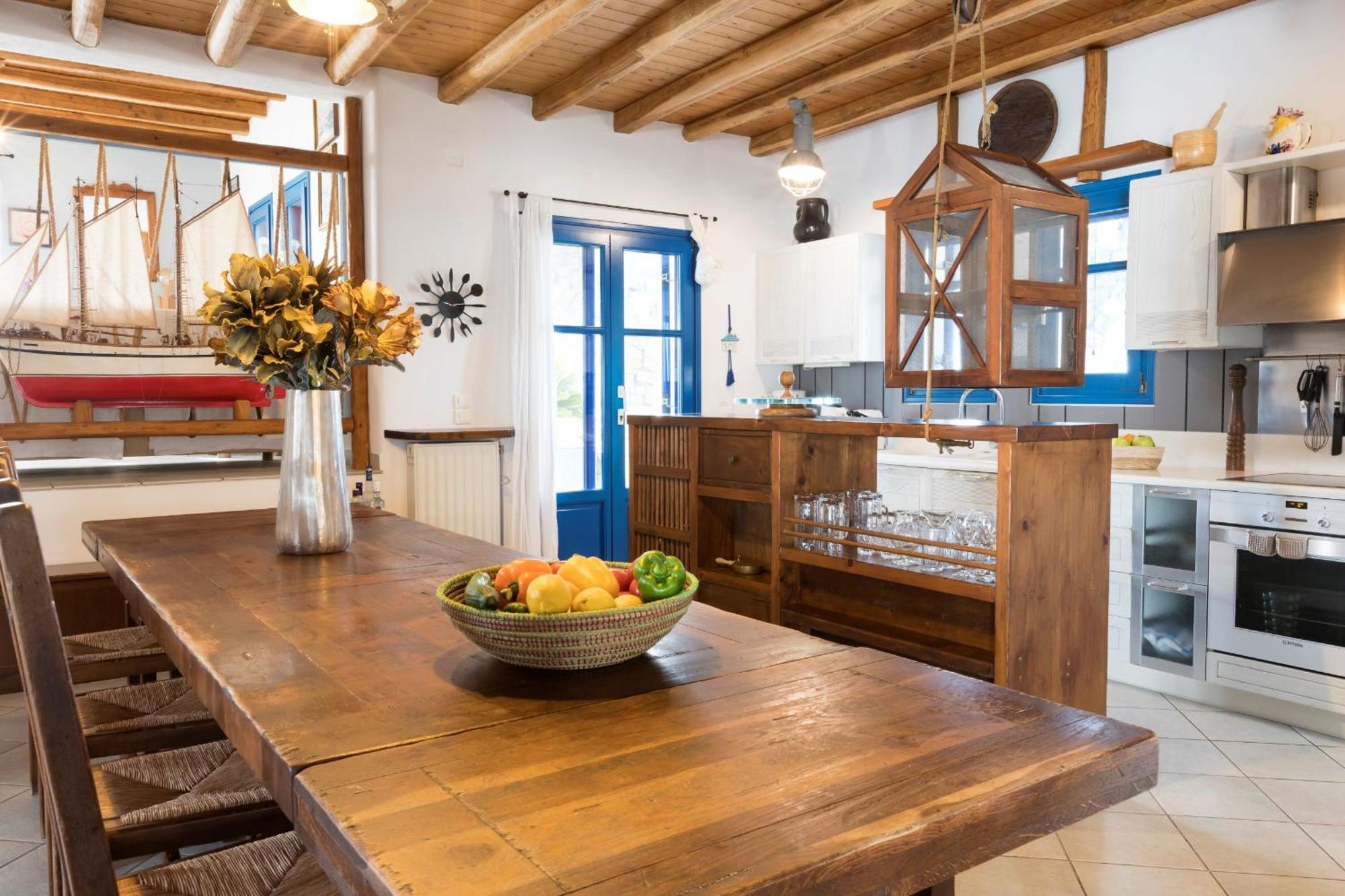 Martineli - A Beachfront Estate * Drios