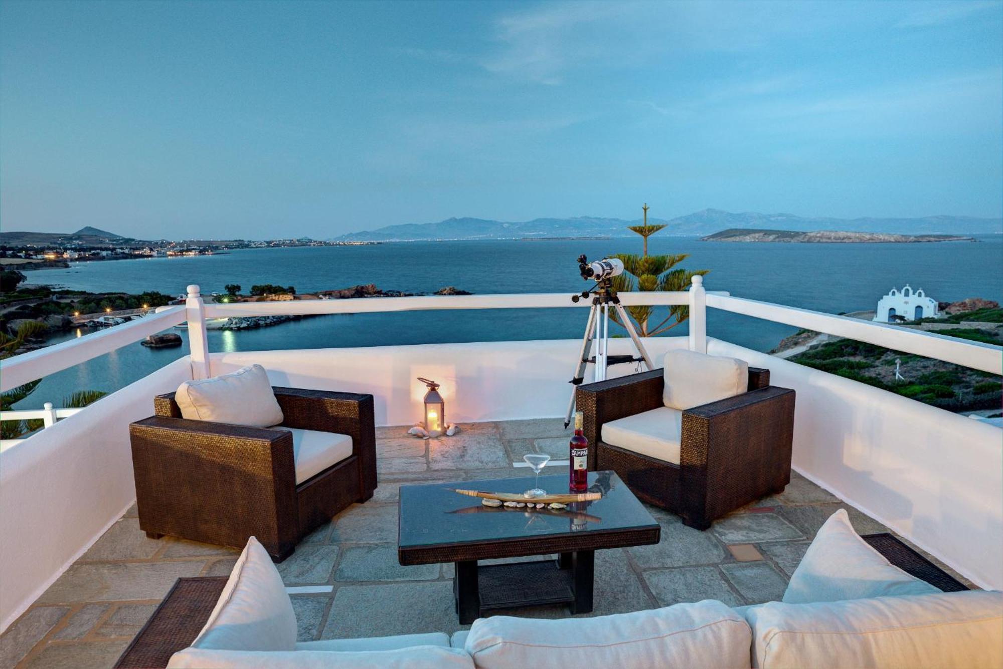 Martineli - A Beachfront Estate Villa *