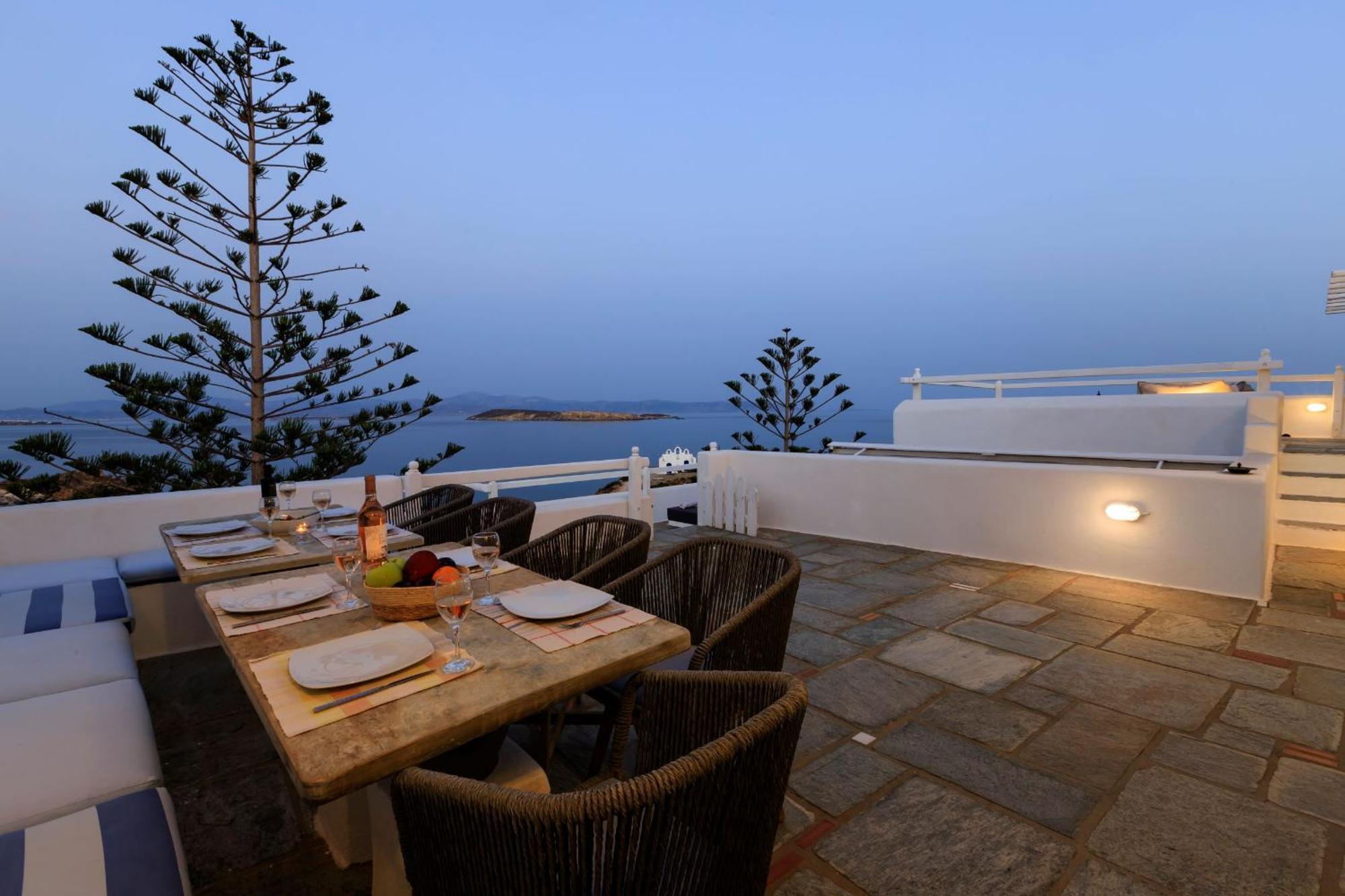 Martineli - A Beachfront Estate * Drios