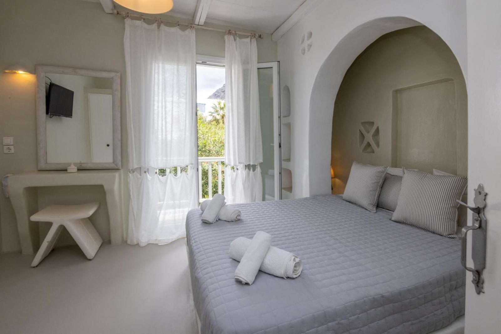 Soulmate's Tinos * Kionia