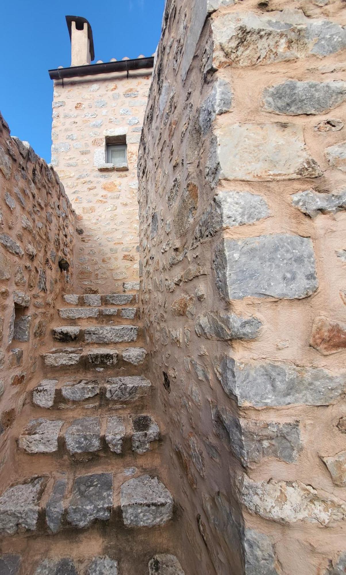 Balcony&tower Areopoli