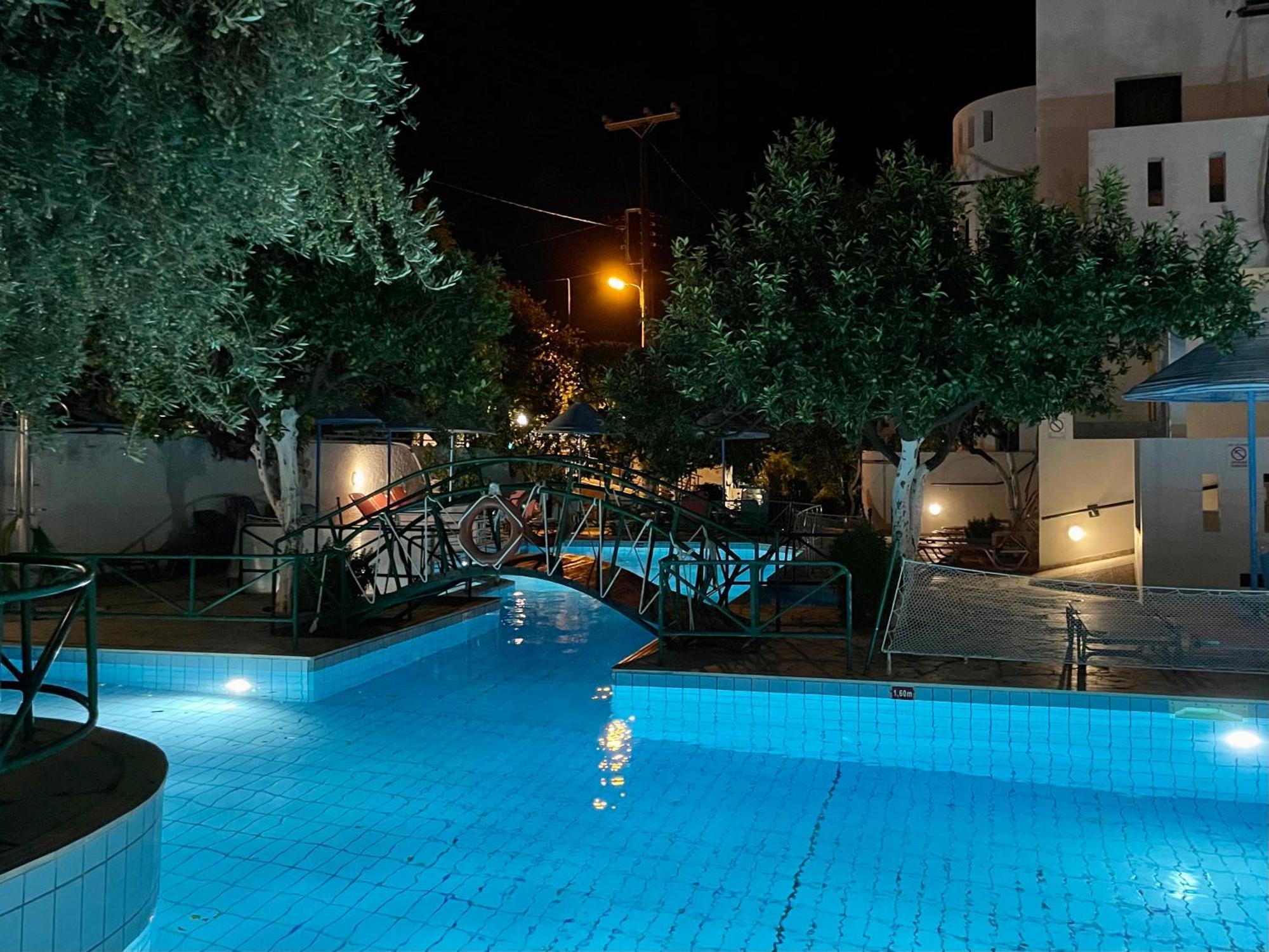 Aparthotel Kastro 3*