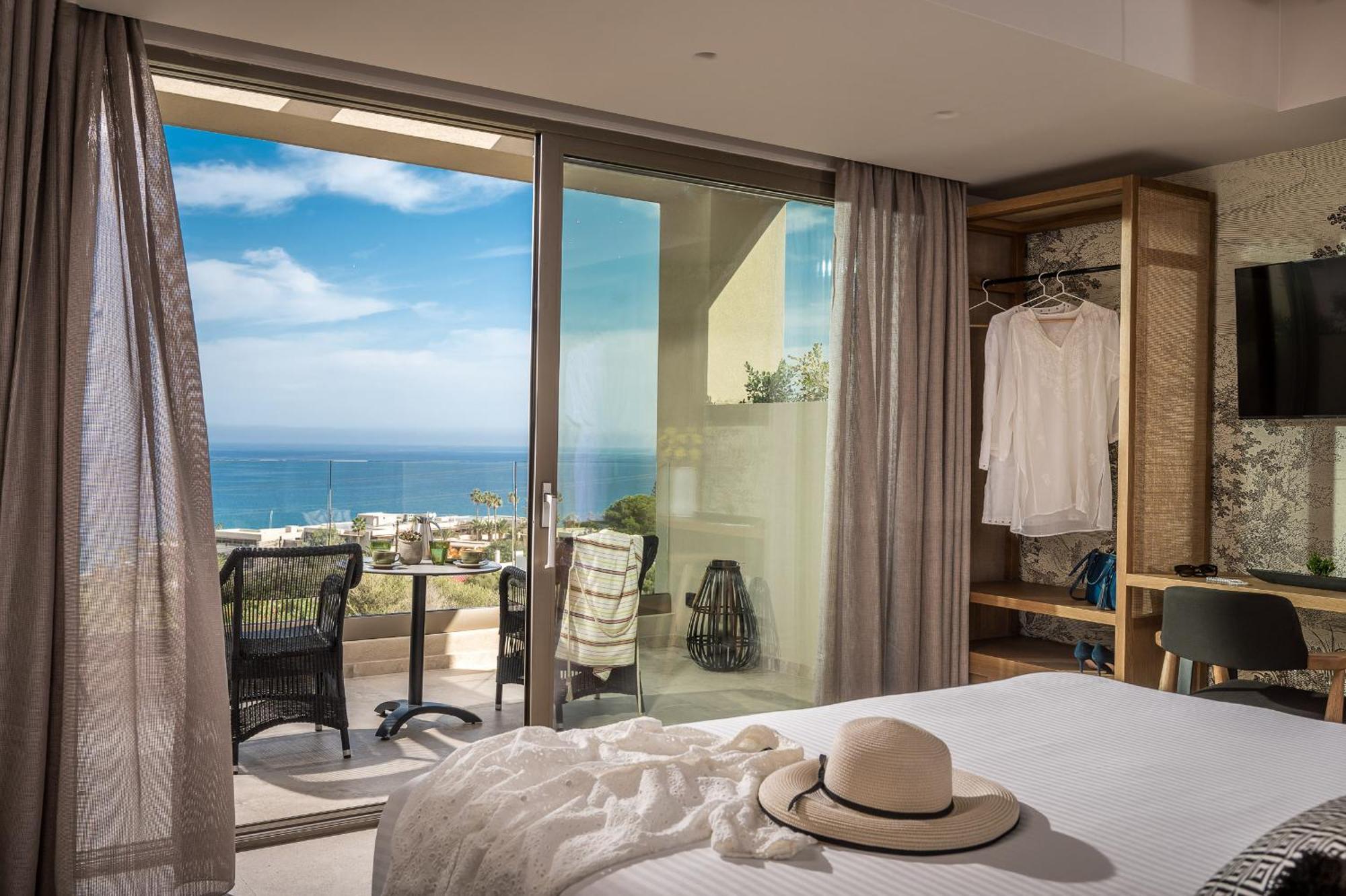 Hotel Grace Collection *