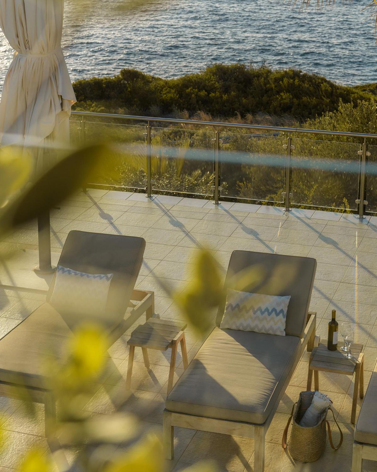 Anton By Cura Collection