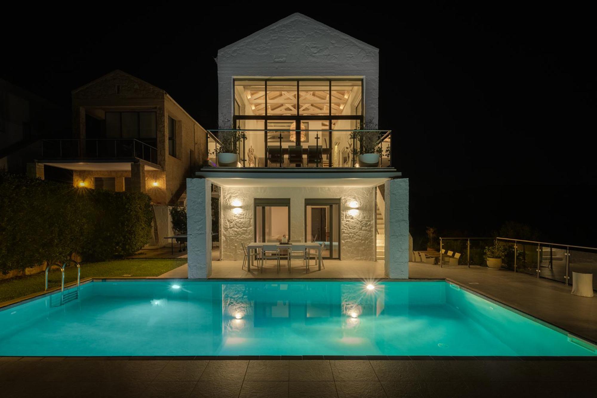 Anton By Cura Collection *