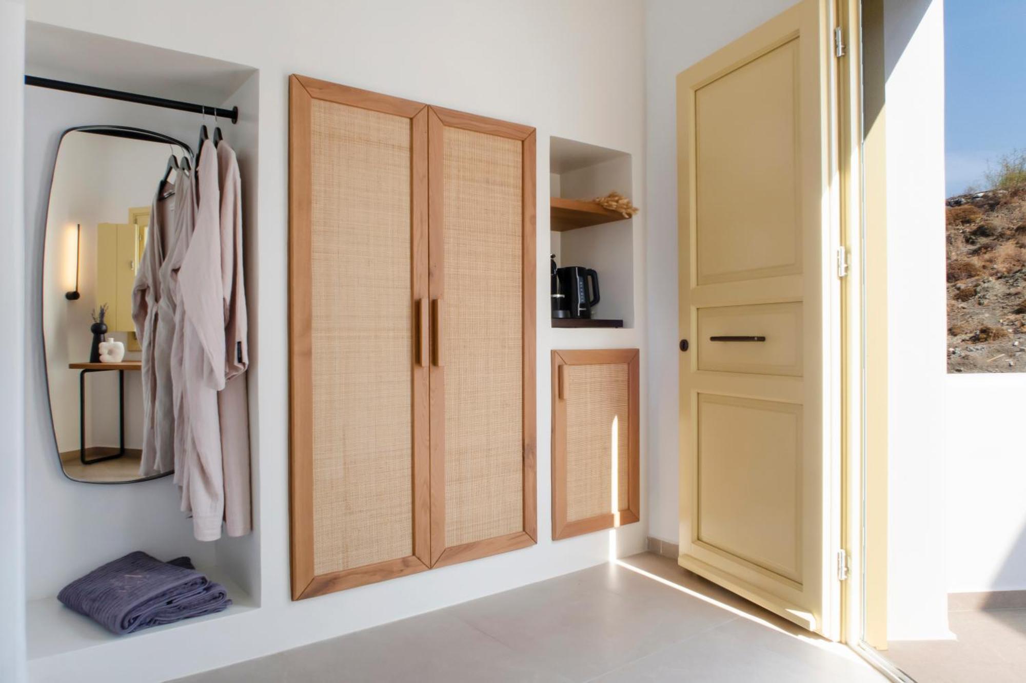Anassa Boutique