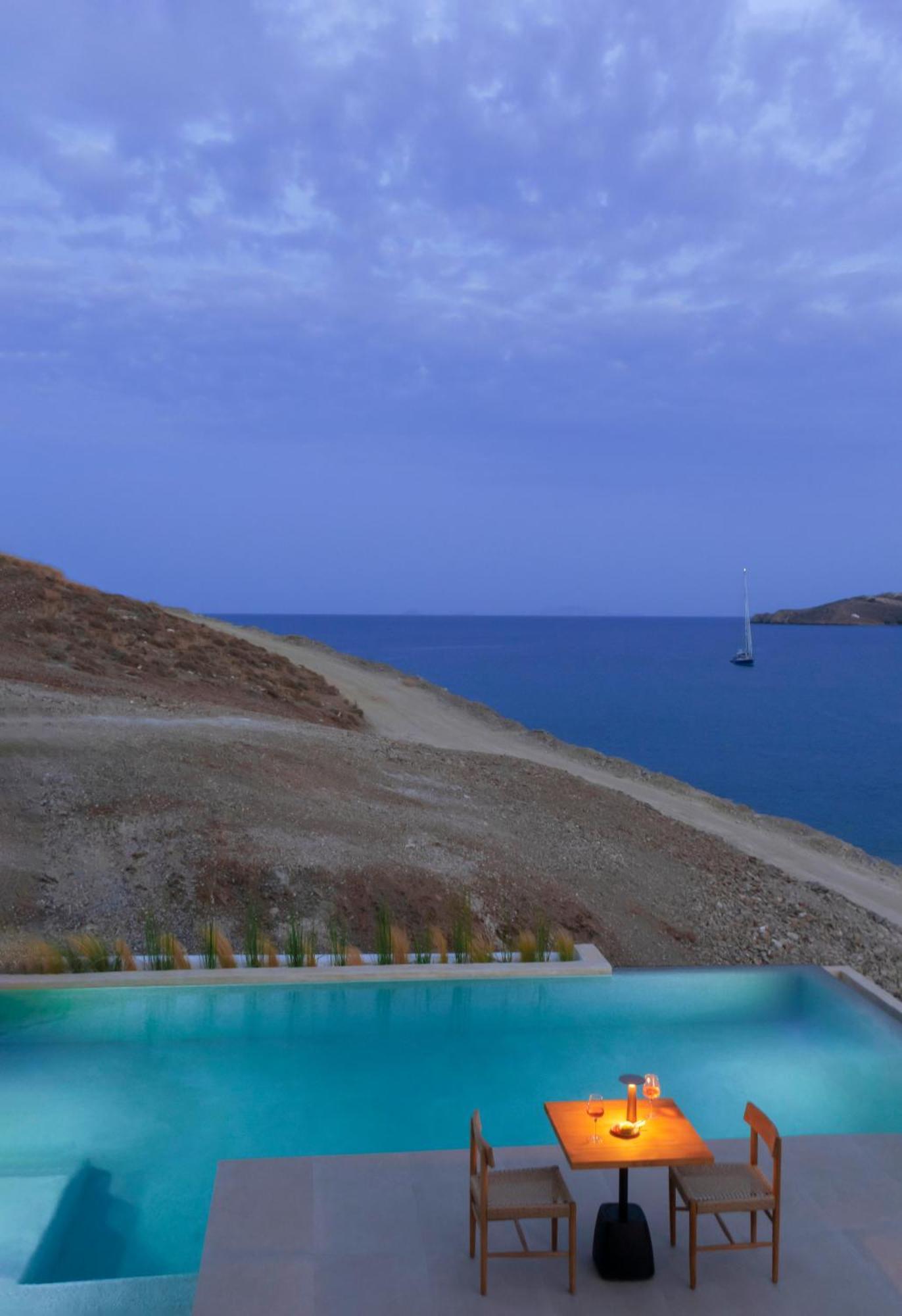 Anassa Boutique