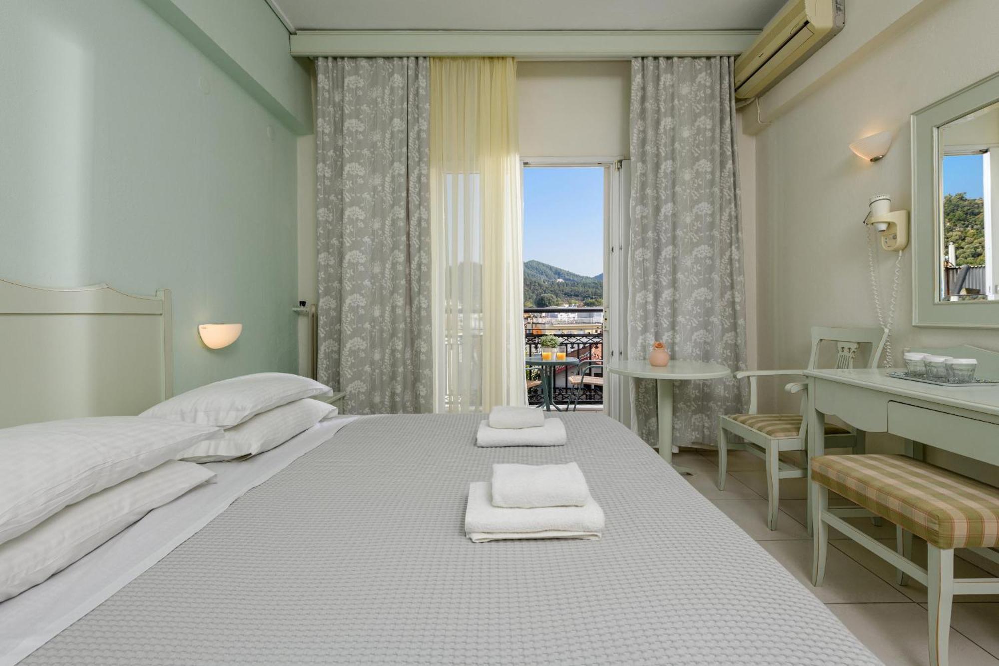 Hotel Timoleon 3*