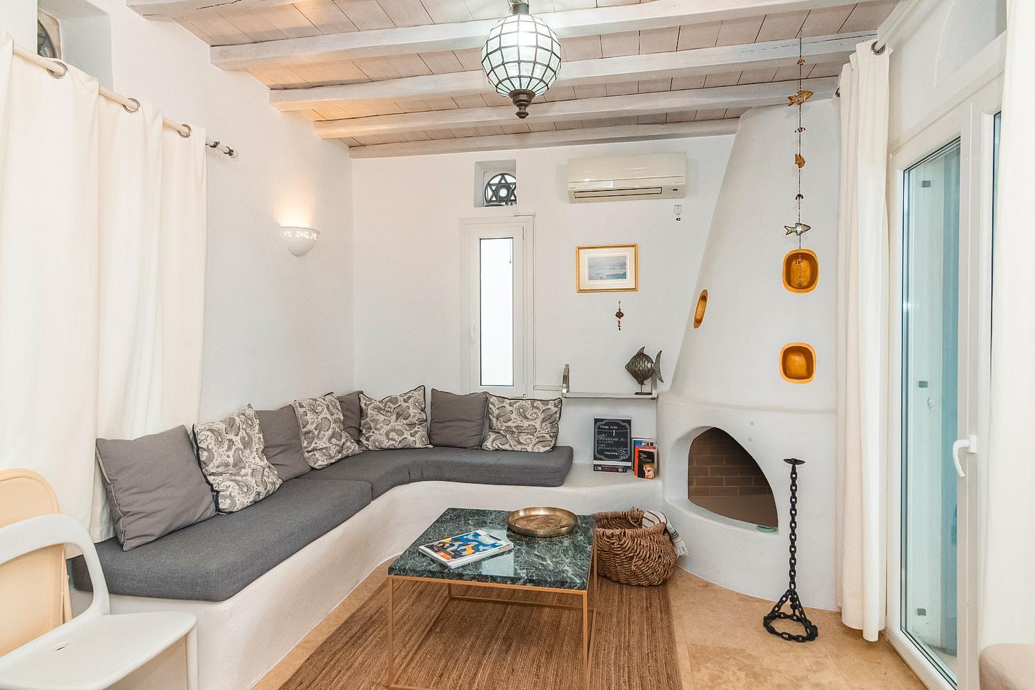 Art & * Panormos (Tinos)