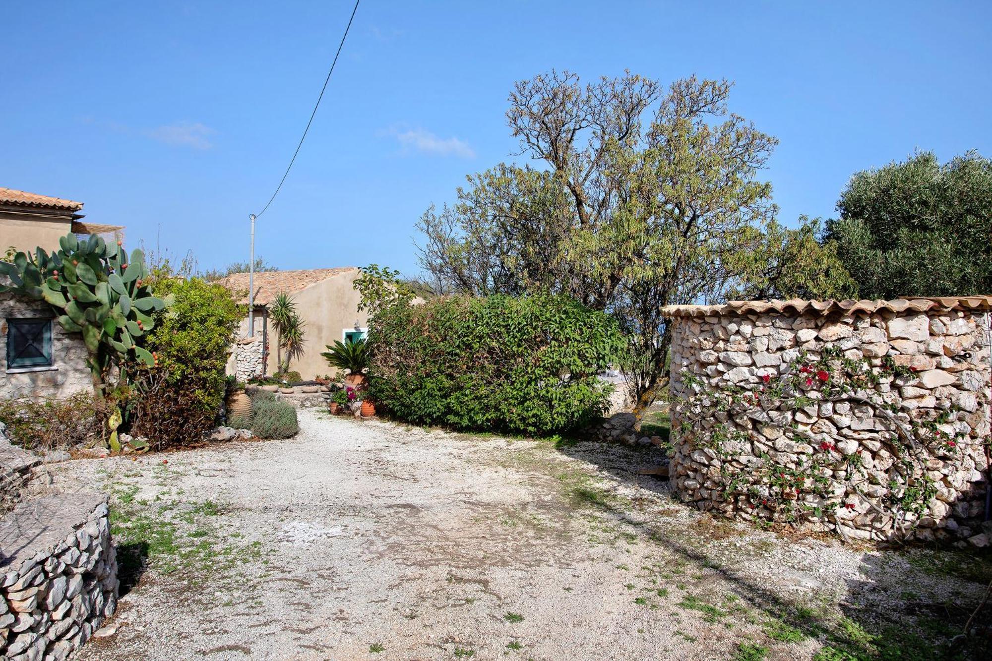 Apartment Sira Stonehouse Ll *