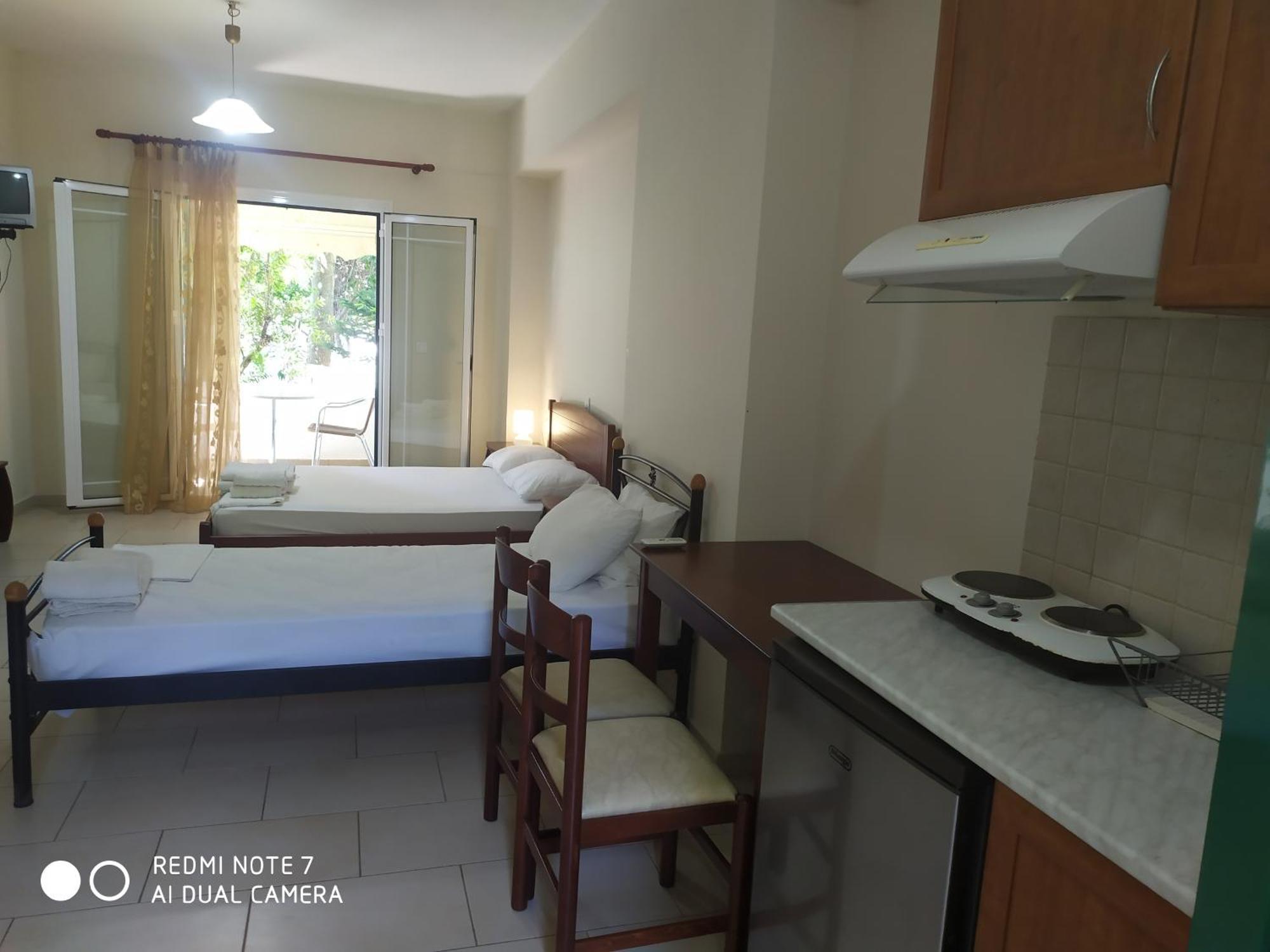 Aparthotel Lenia 2*