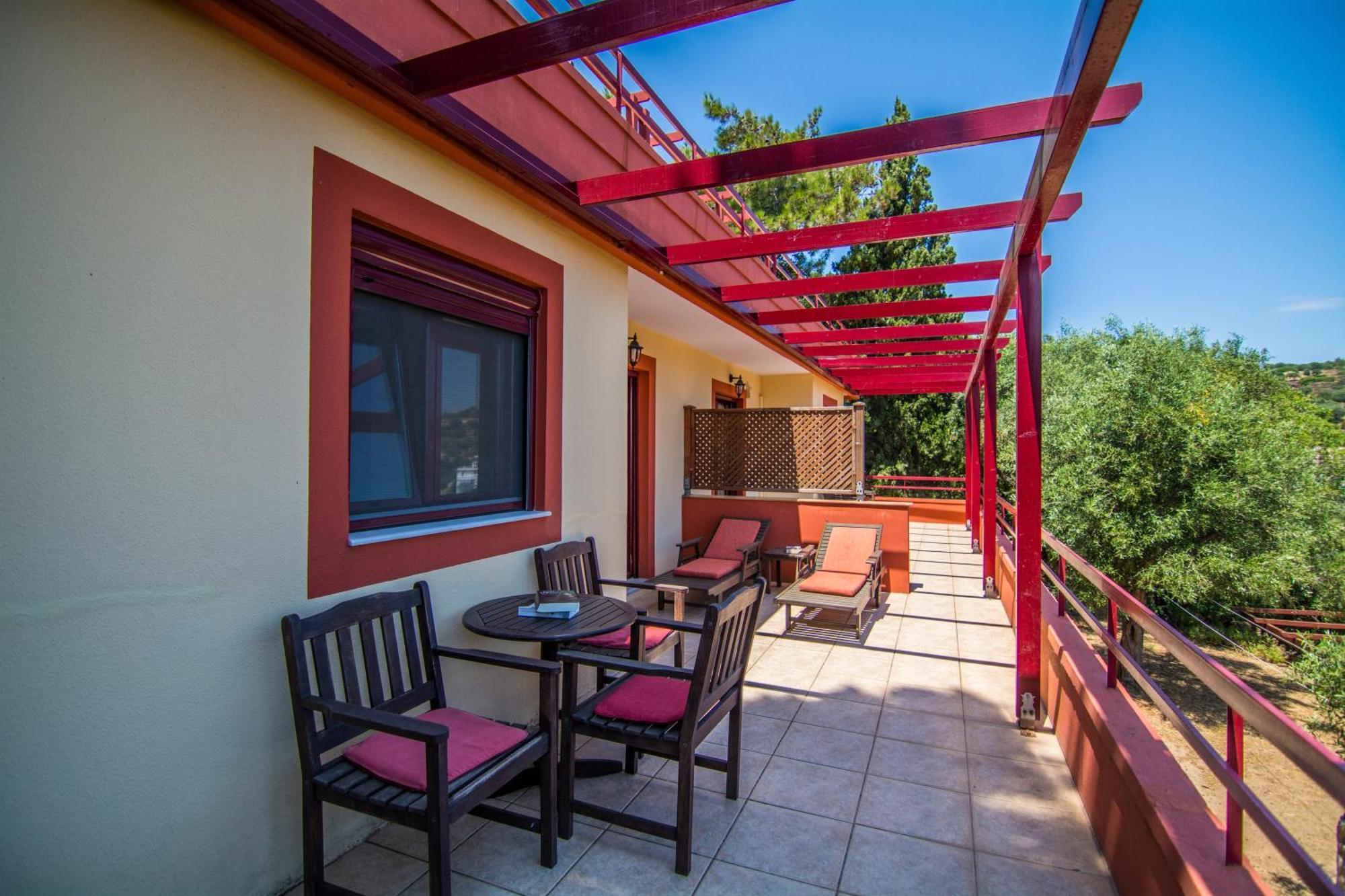 Aeriko Benovias Rooms & Apartments
