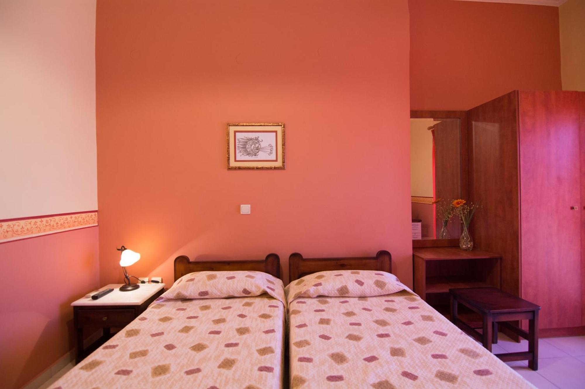 Aeriko Benovias Rooms & Apartments * Karfas