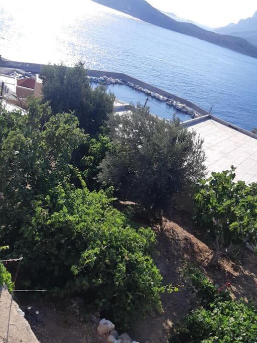 Panos Renos Studio, A Cozy By The Beach! Holiday home *