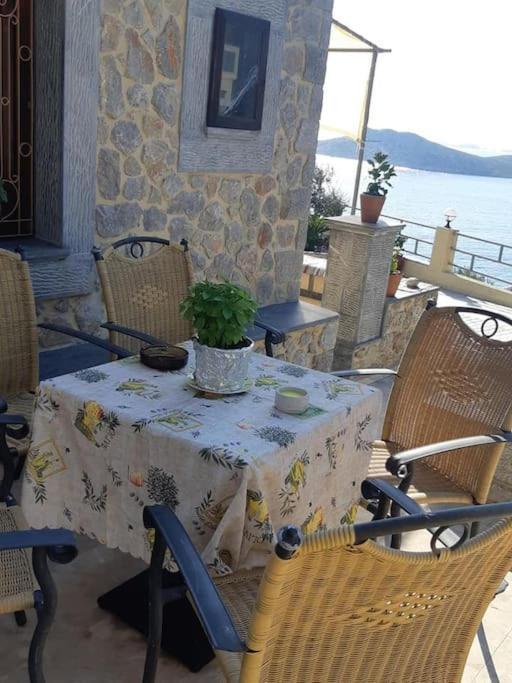 Holiday home Panos Renos Studio, A Cozy By The Beach! Myrties