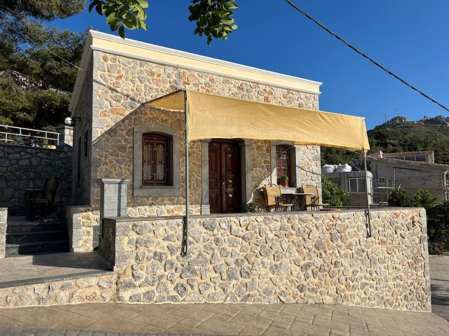 Panos Renos Studio, A Cozy By The Beach! * Myrties