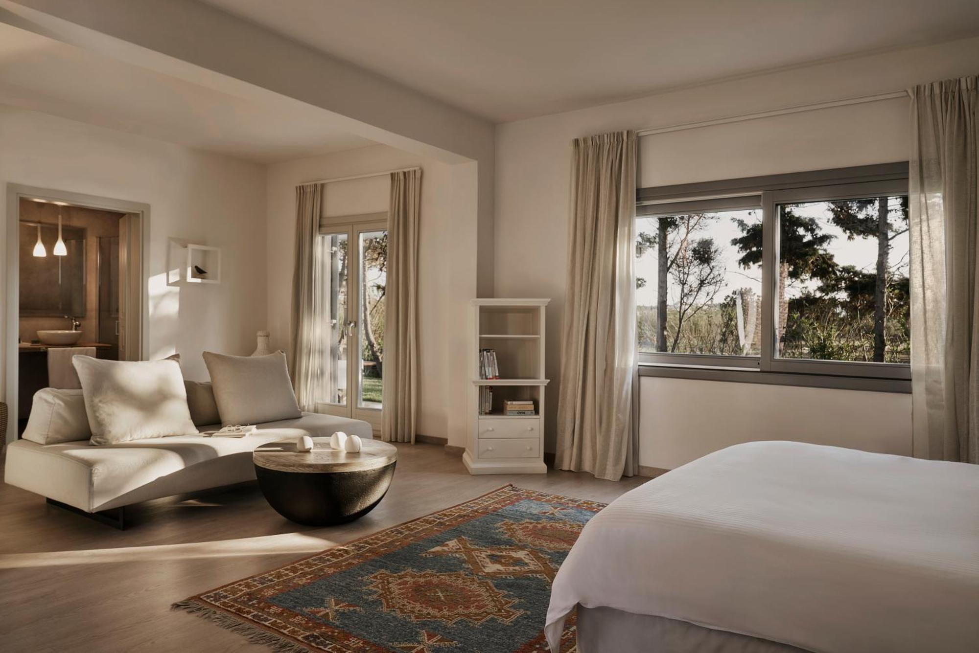 Yria Island Boutique & Hotel 5*