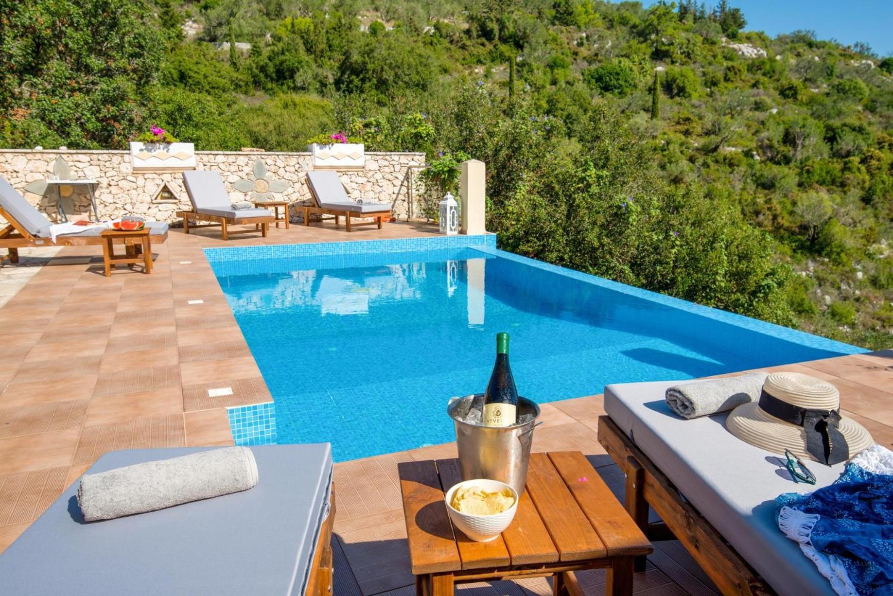 Lilac Lilium Artistsvillas * Gaios