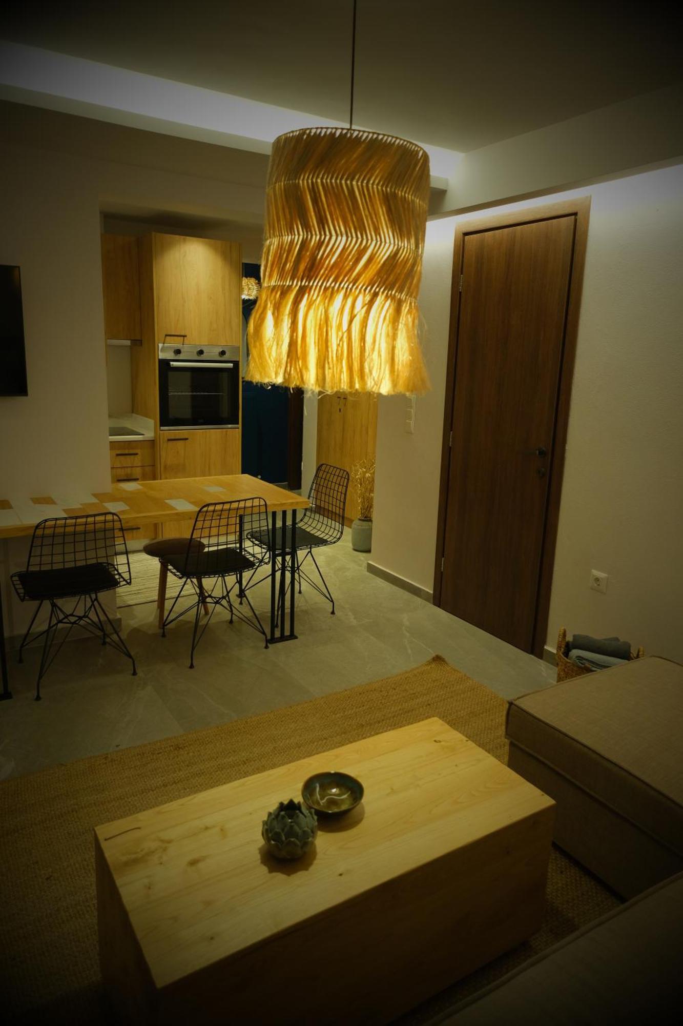 Philia - Olympus Apartment