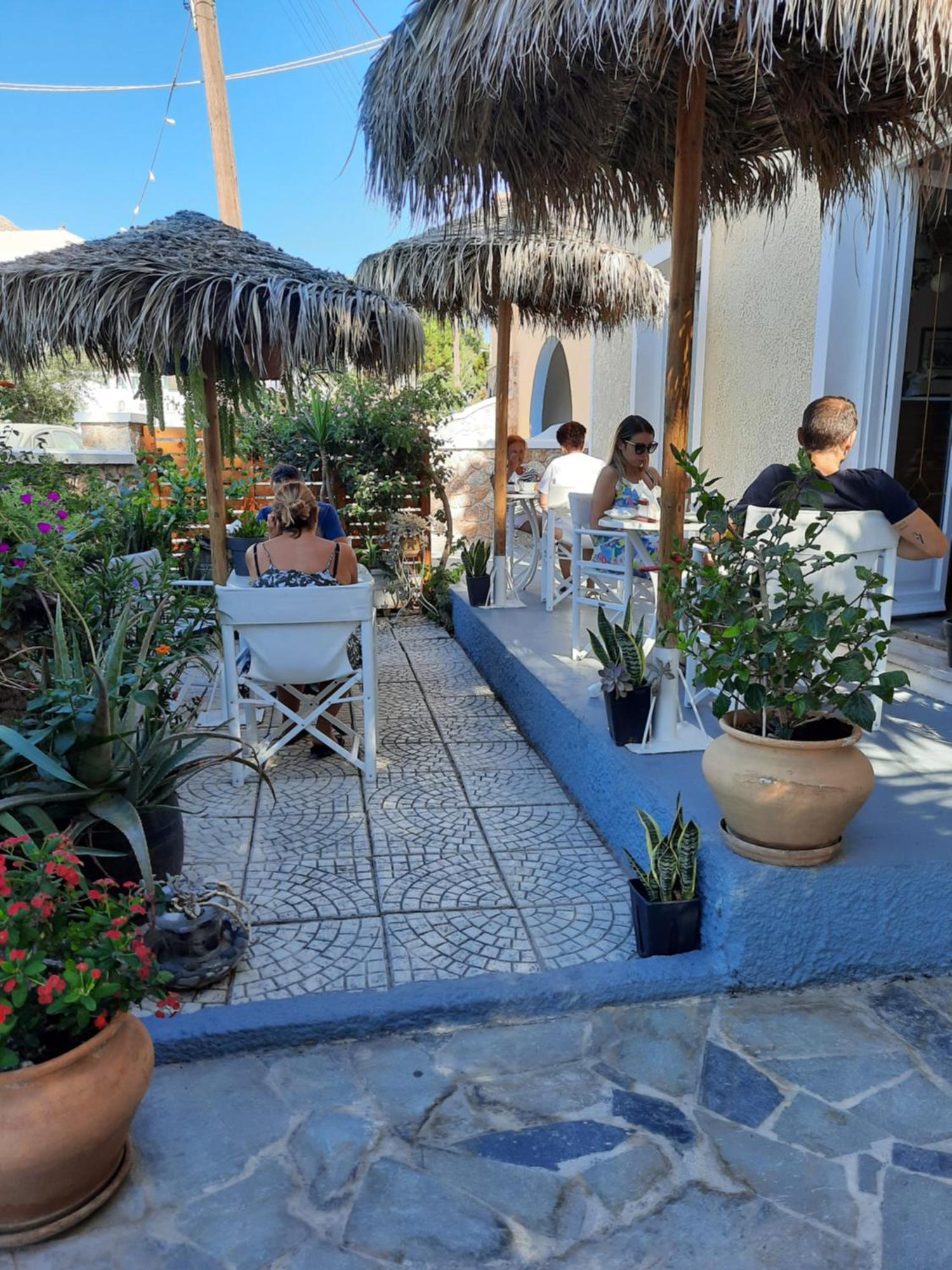 Aparthotel Zeus Kamari (Santorini)