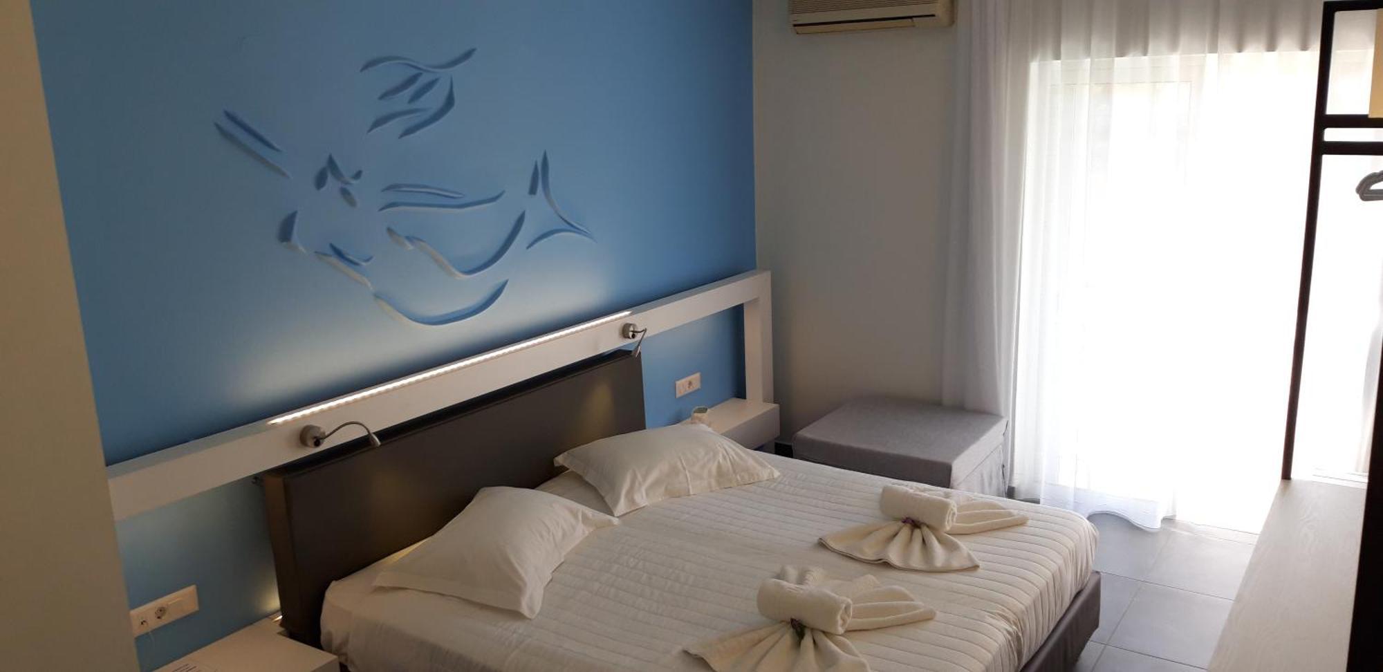 Niriides Aparthotel 3*