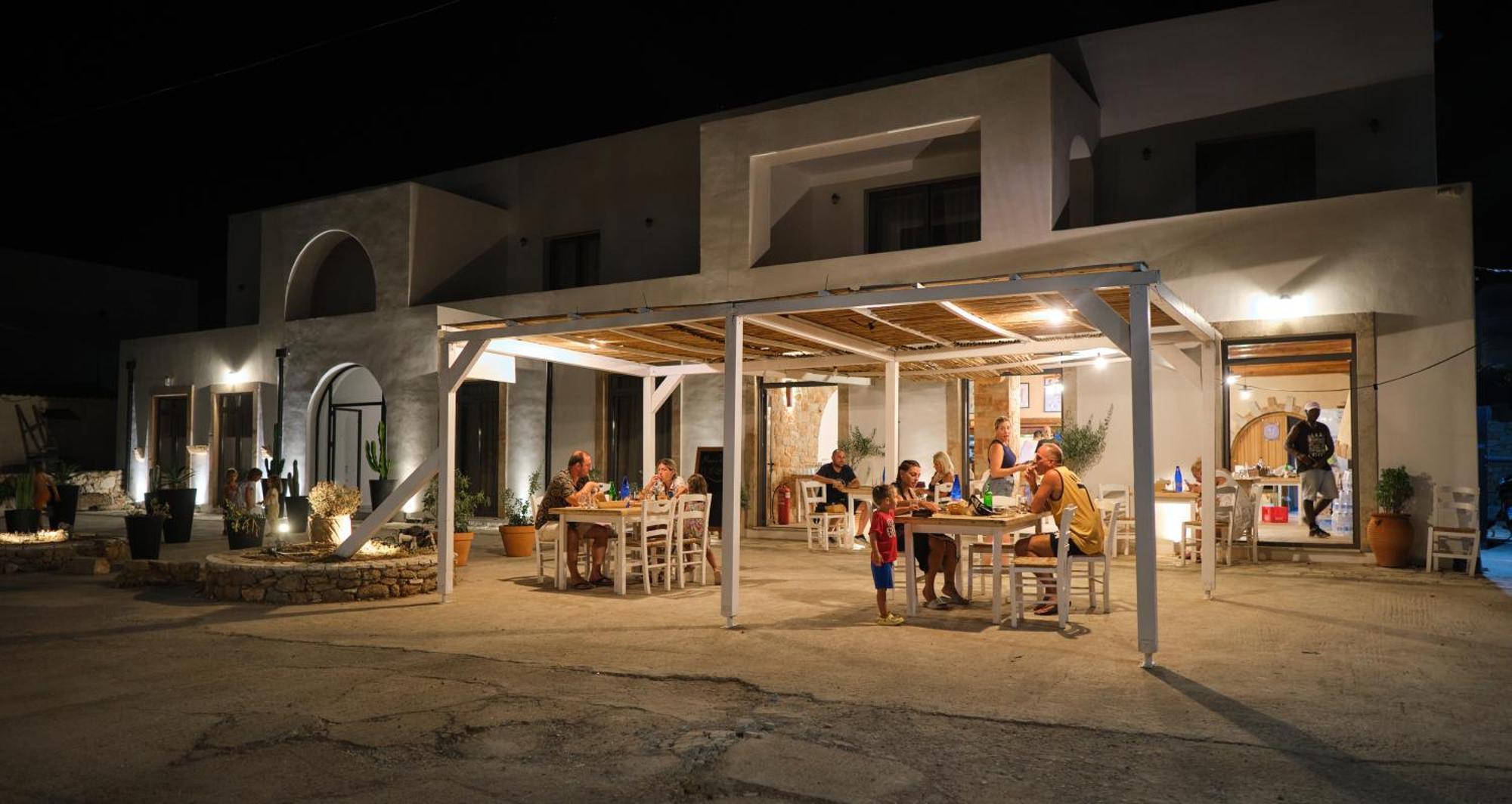 Eden Kythira Hotel *