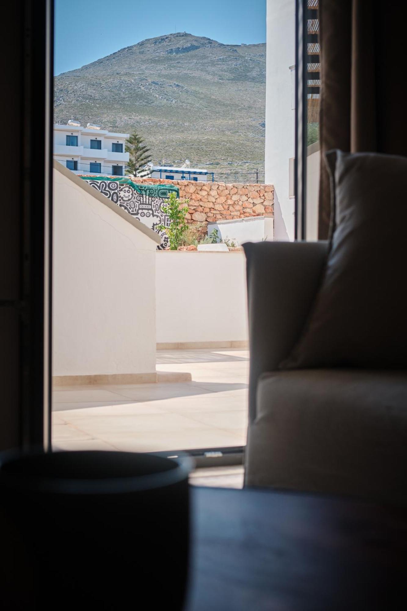 Eden Kythira * Diakofti