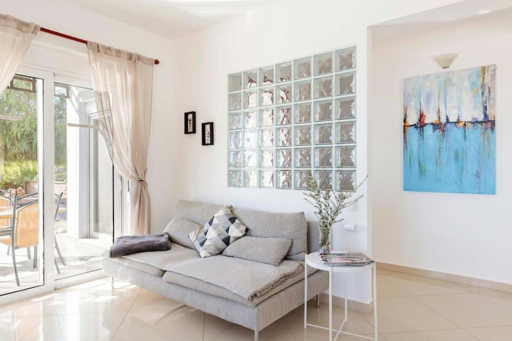 Katherina - Tsambika View * Archangelos (Rhodes)