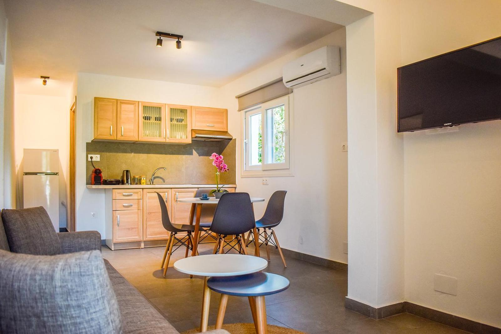 Apartment Ktima House Skiathos Town