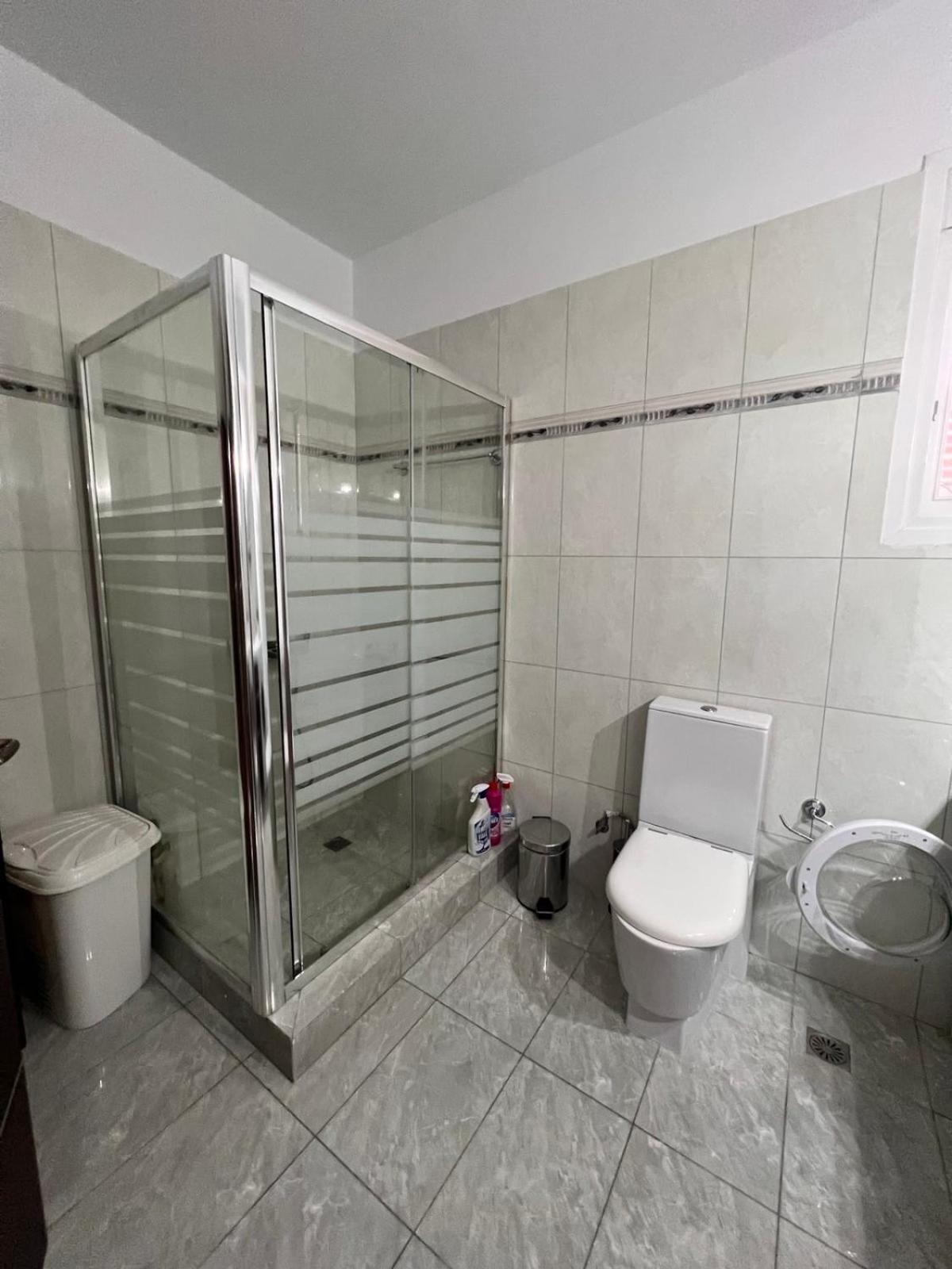 Kontis' Luxury Detached House Near The Sea * Loutraki (Corinthia)