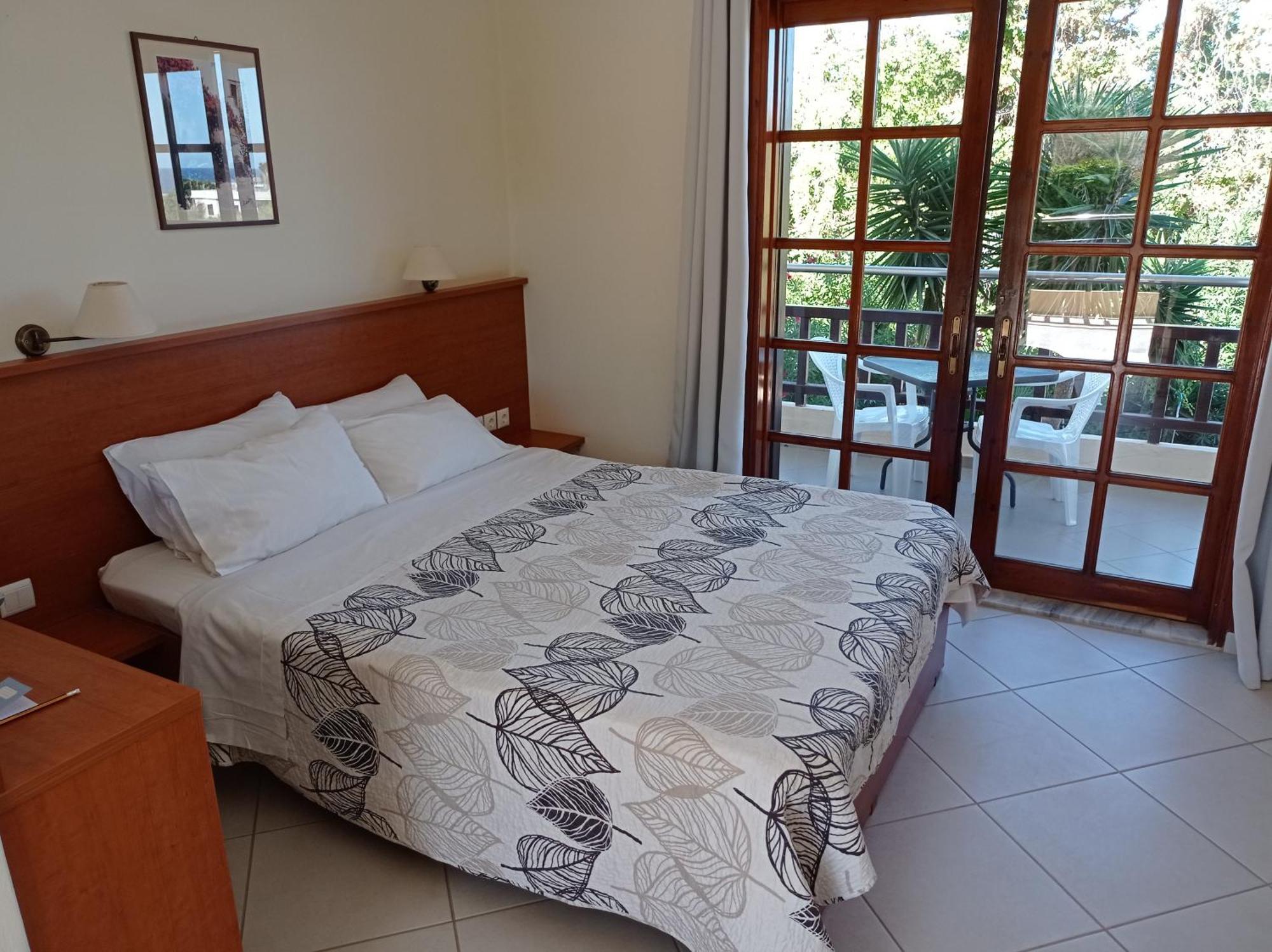 Alexandros Aparthotel Kalamaki (Chania)