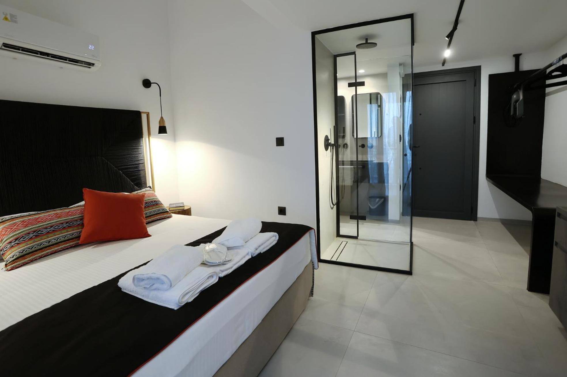 Yianna Hotel