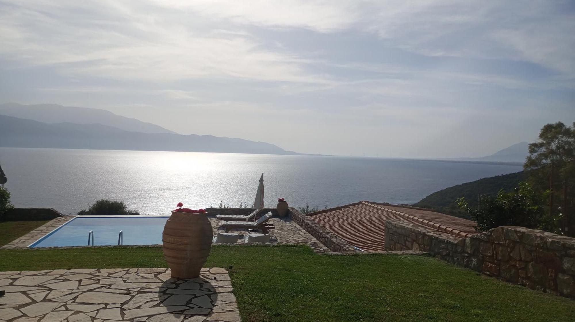 Princess Of Blue Eagles Retreat Villa Skaloma