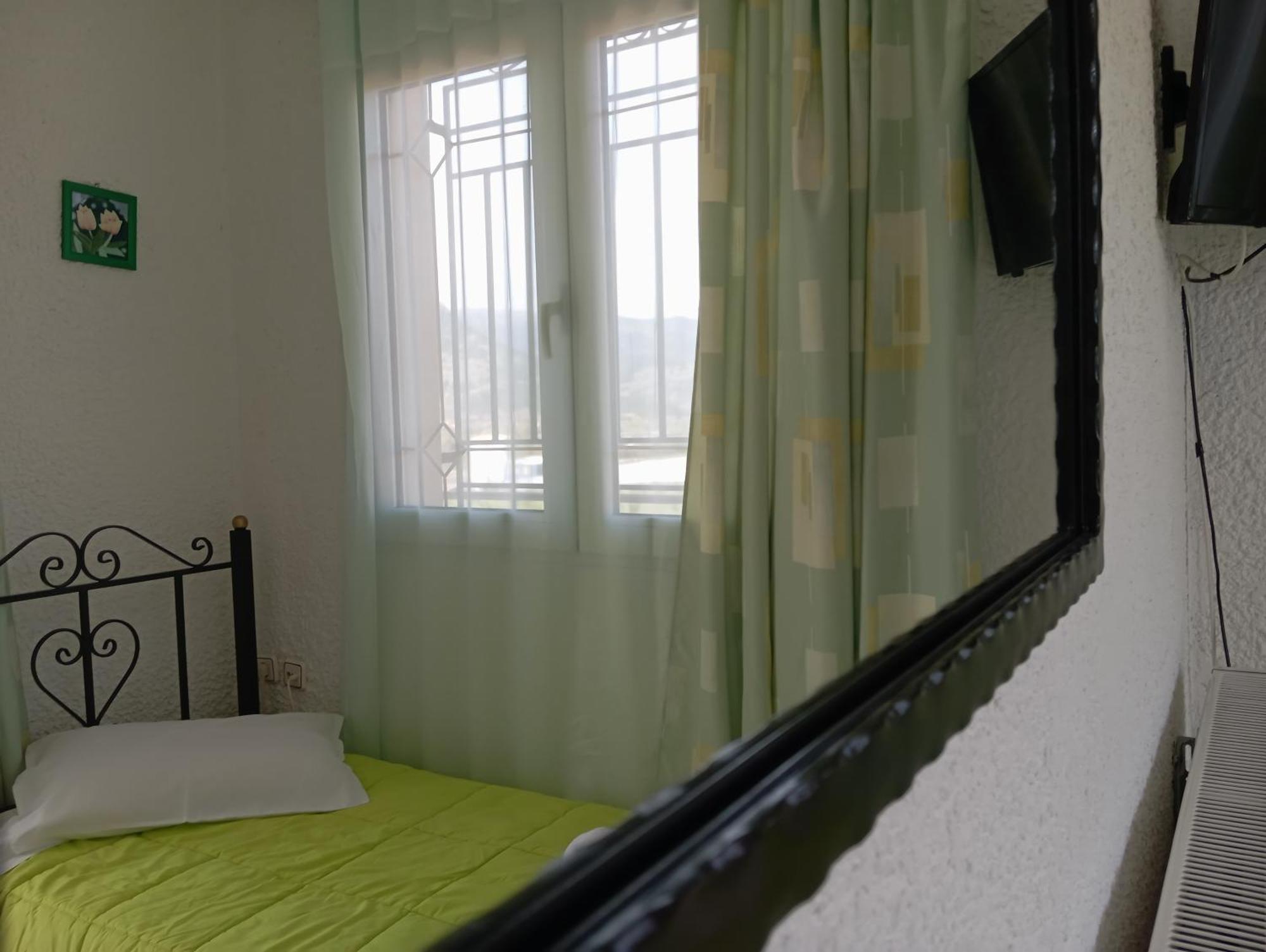 Valia Guest house *