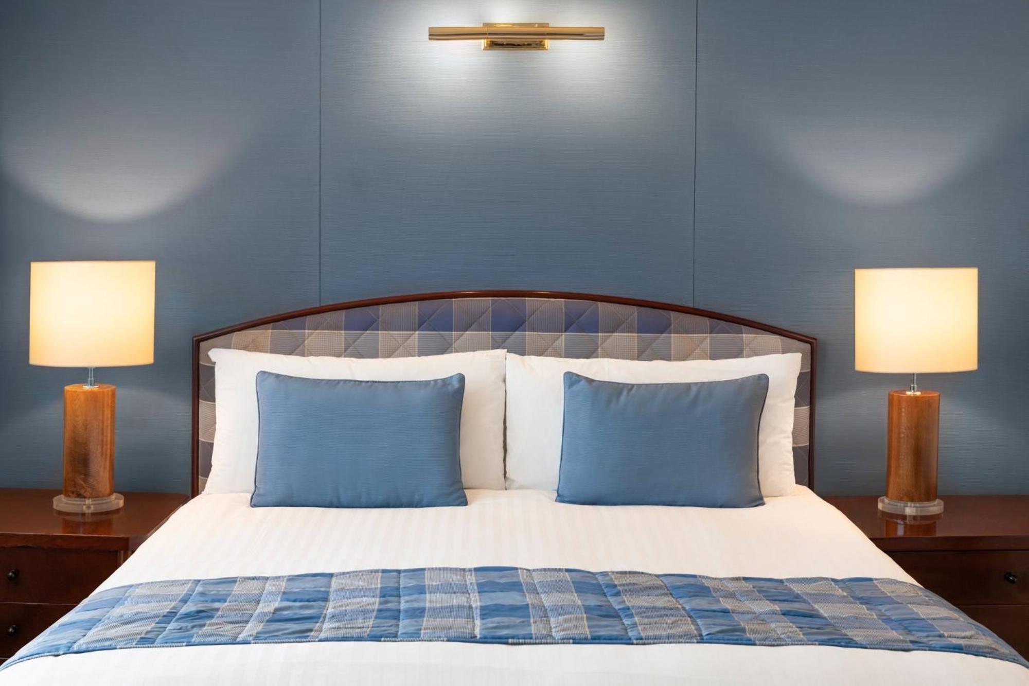 Athenaeum Intercontinental By Ihg