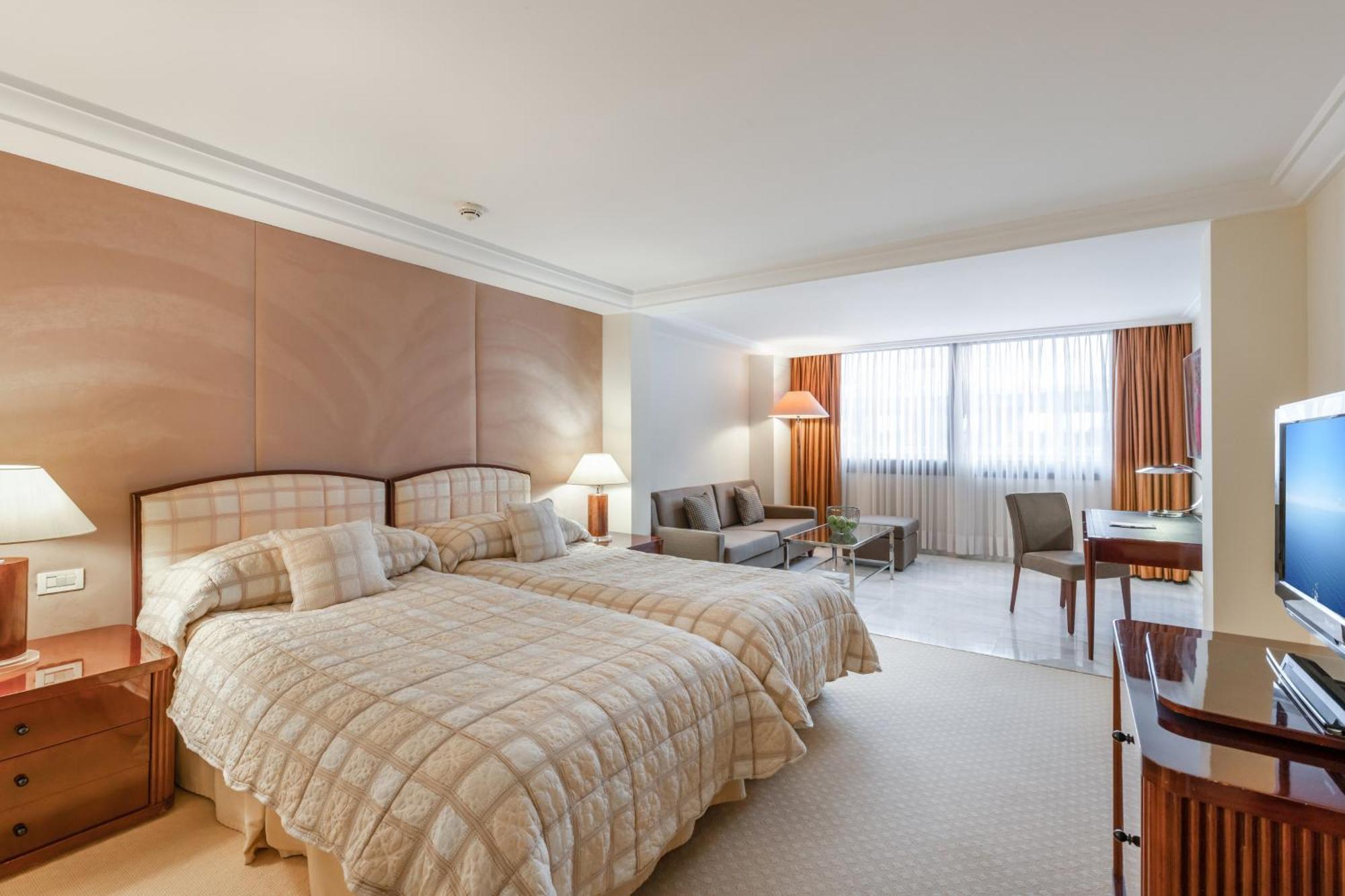 Athenaeum Intercontinental By Ihg Hotel 5*