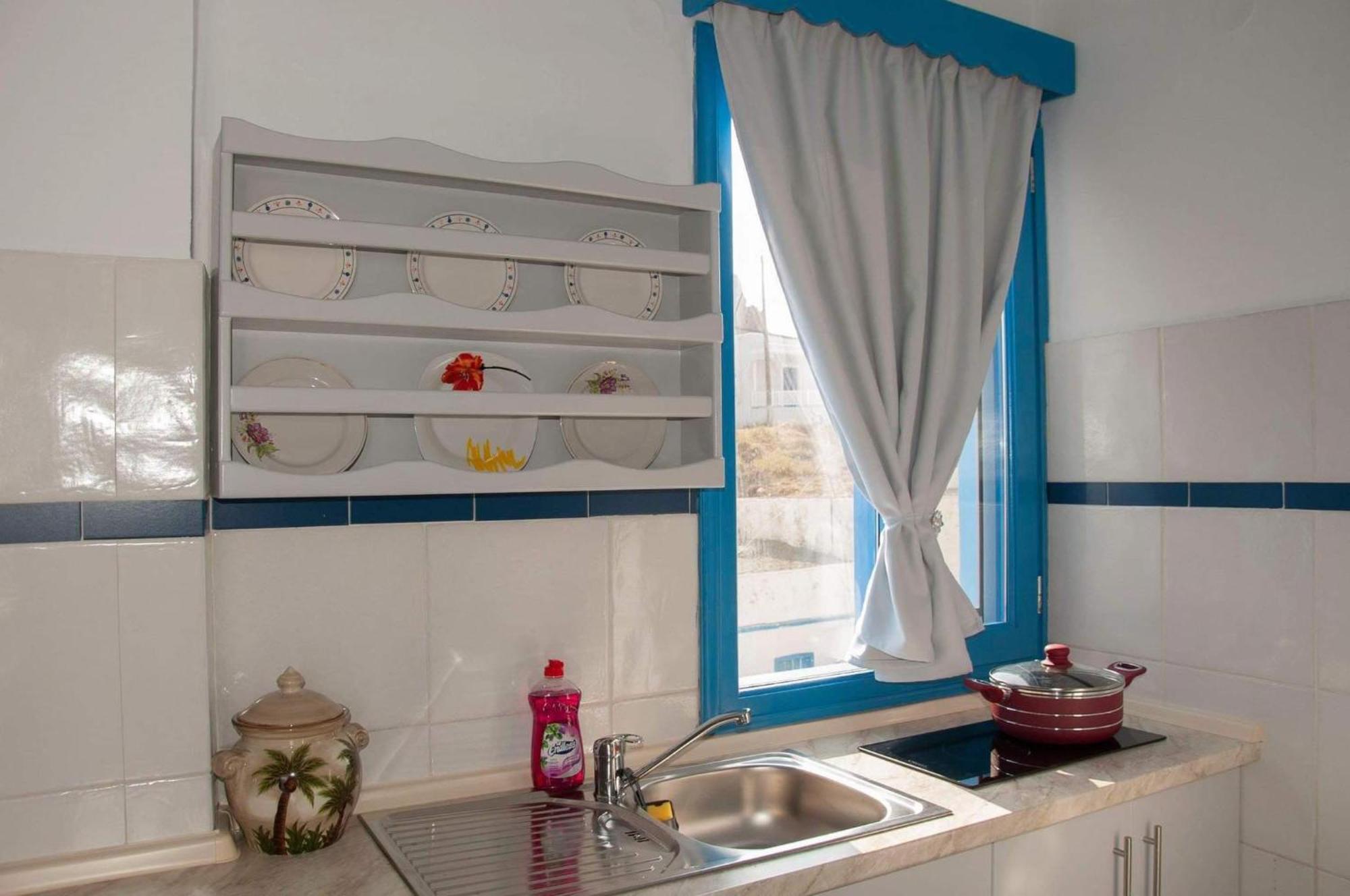 Giavasi Seaside Apartment Foinikion