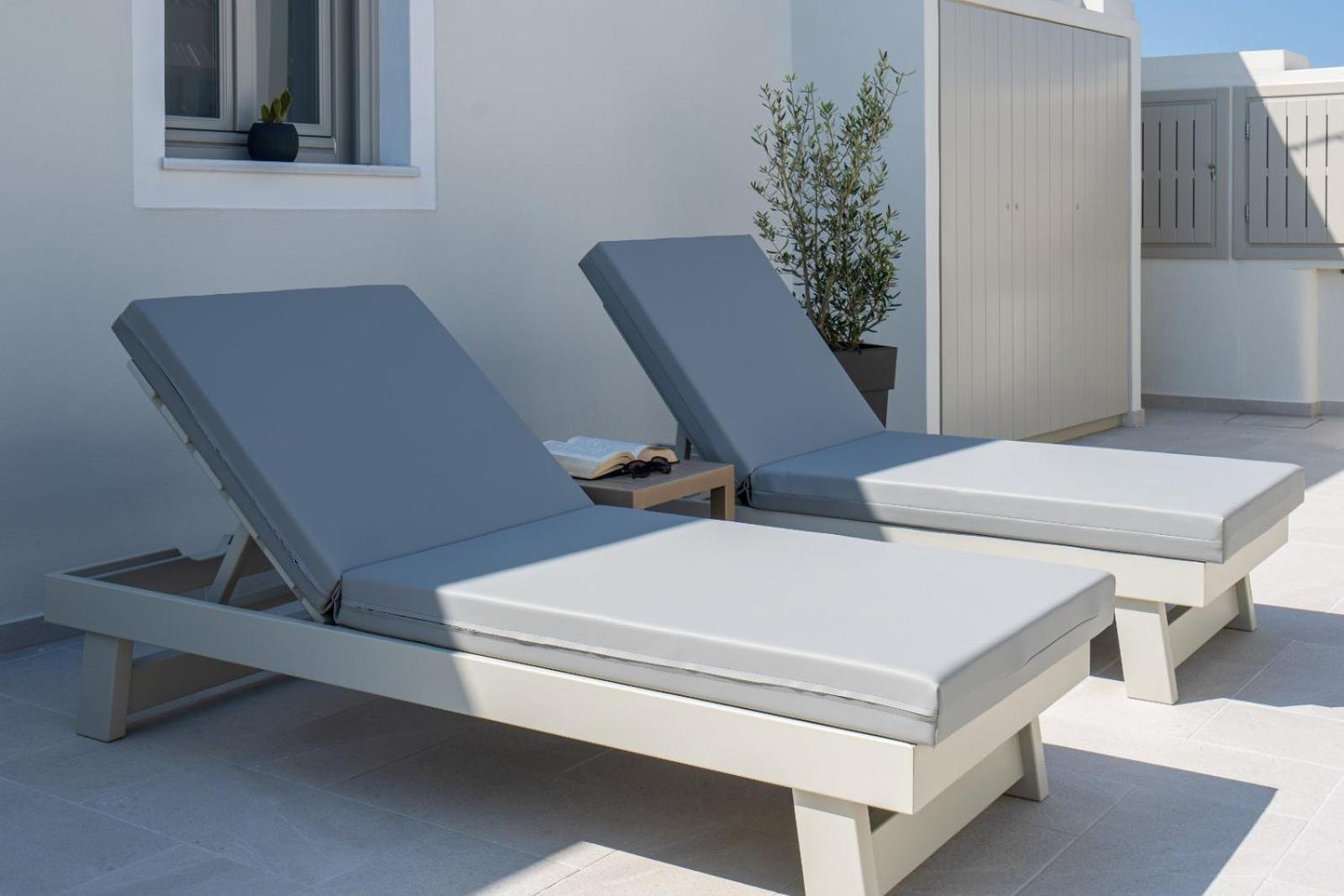New Sea Serenity Next To The Sea With Private Jacuzzi Vlychada