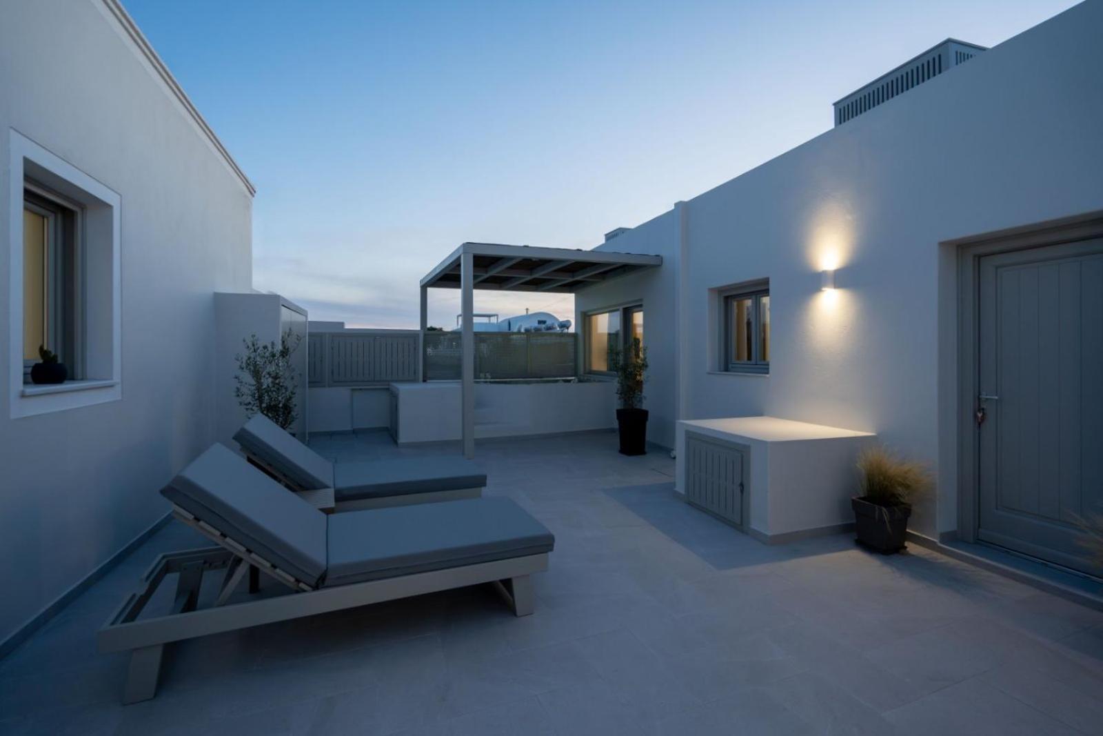 New Sea Serenity Next To The Sea With Private Jacuzzi Villa Vlychada