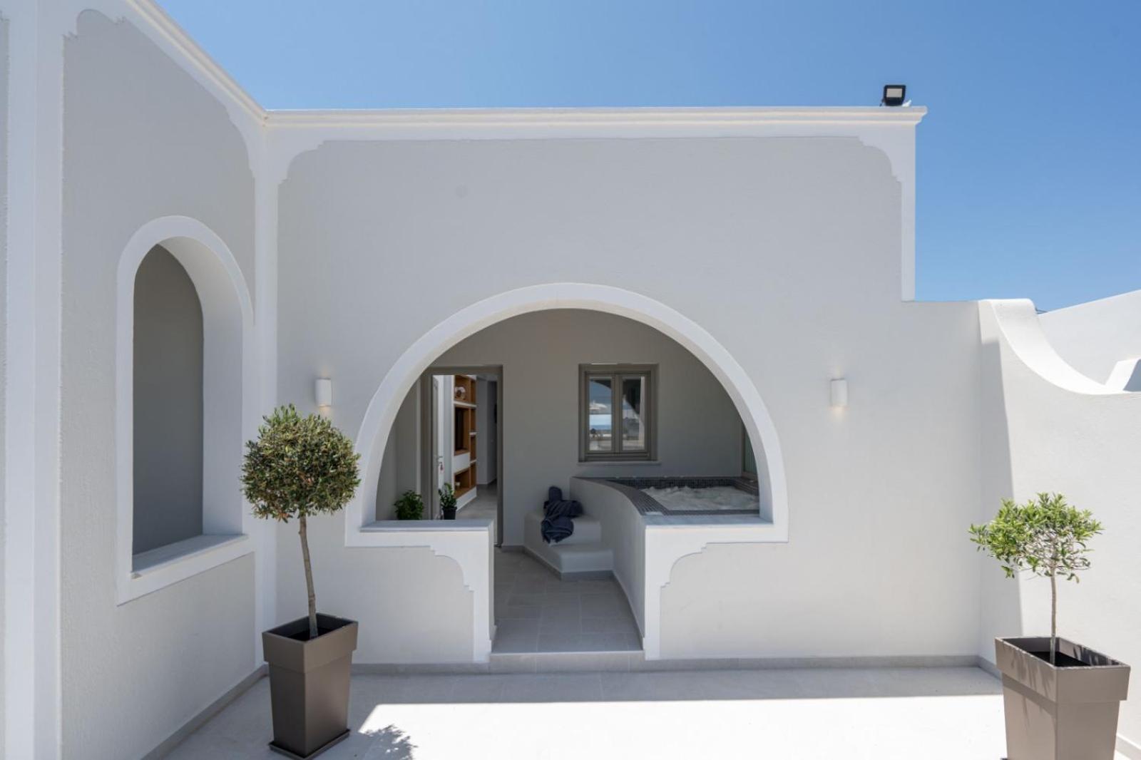 Villa New Sea Serenity Next To The Sea With Private Jacuzzi