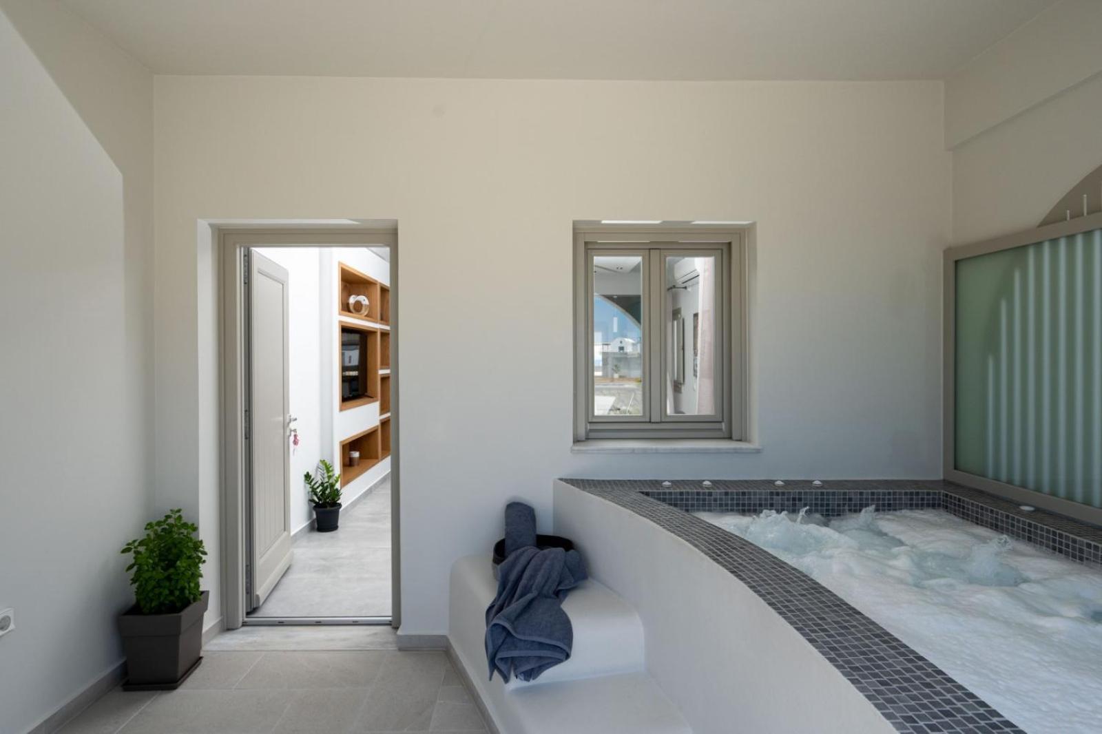 New Sea Serenity Next To The Sea With Private Jacuzzi