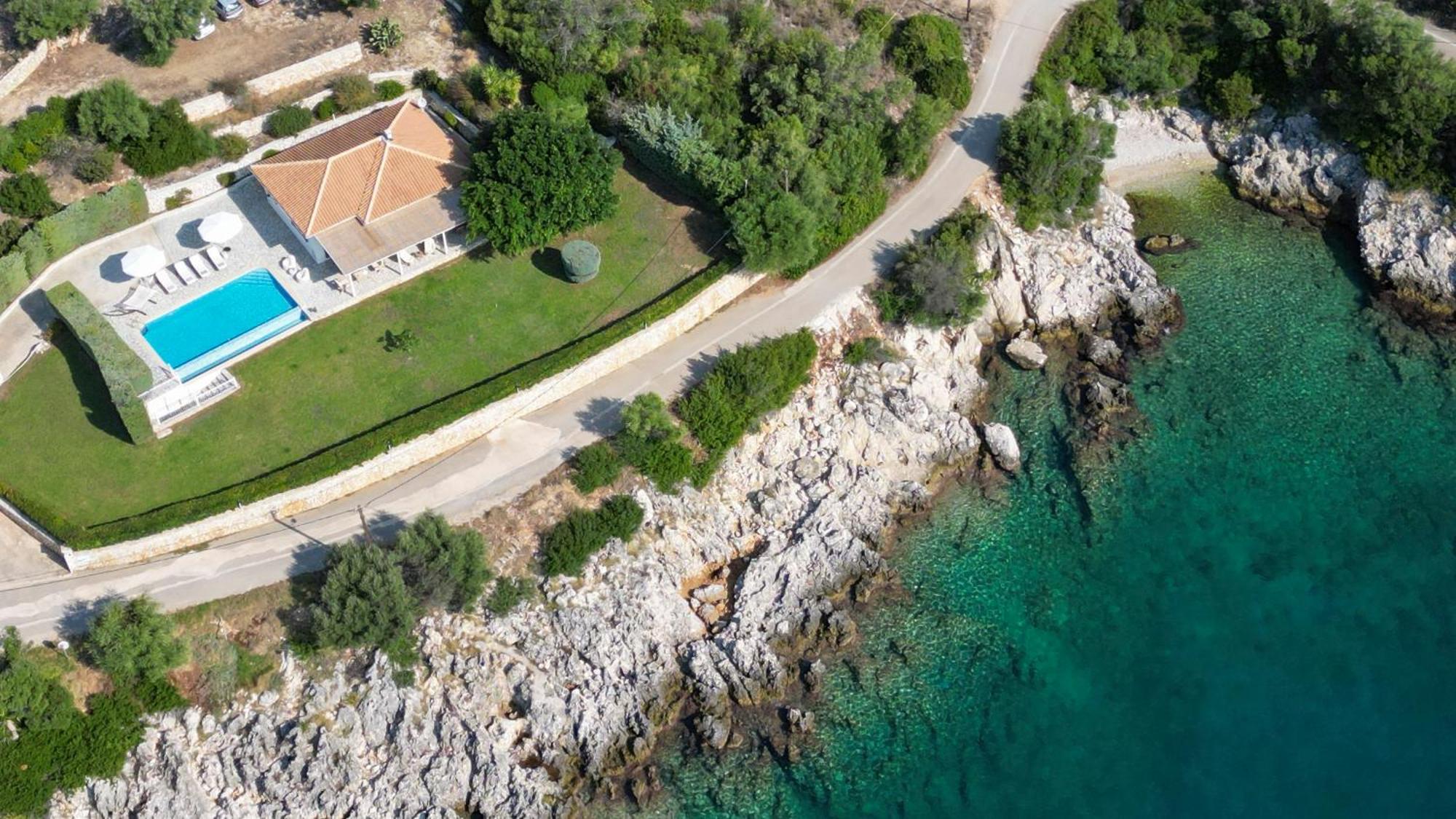 Ionian Calm Vasiliki (Lefkada)