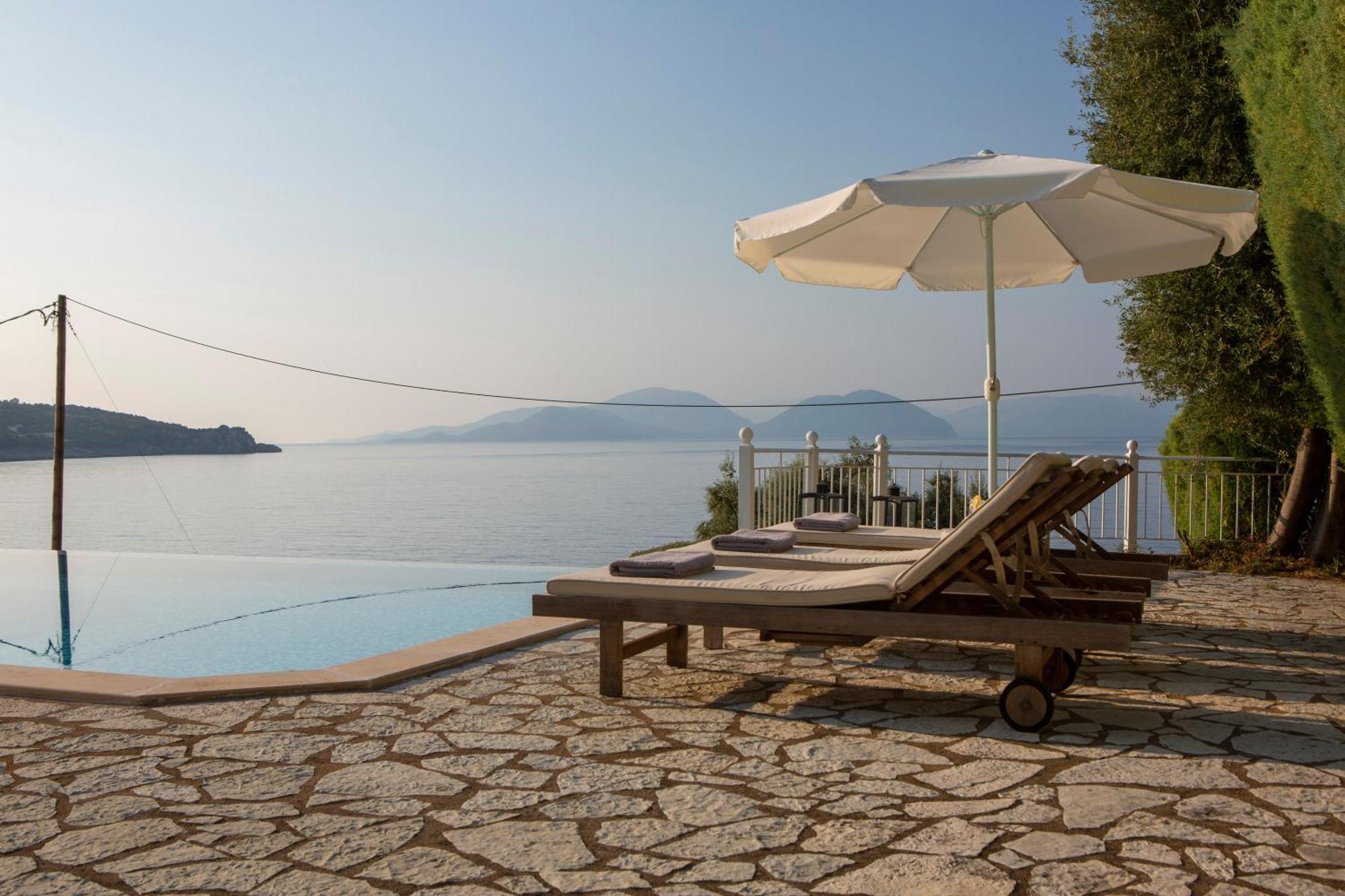 Ionian Calm * Vasiliki (Lefkada)