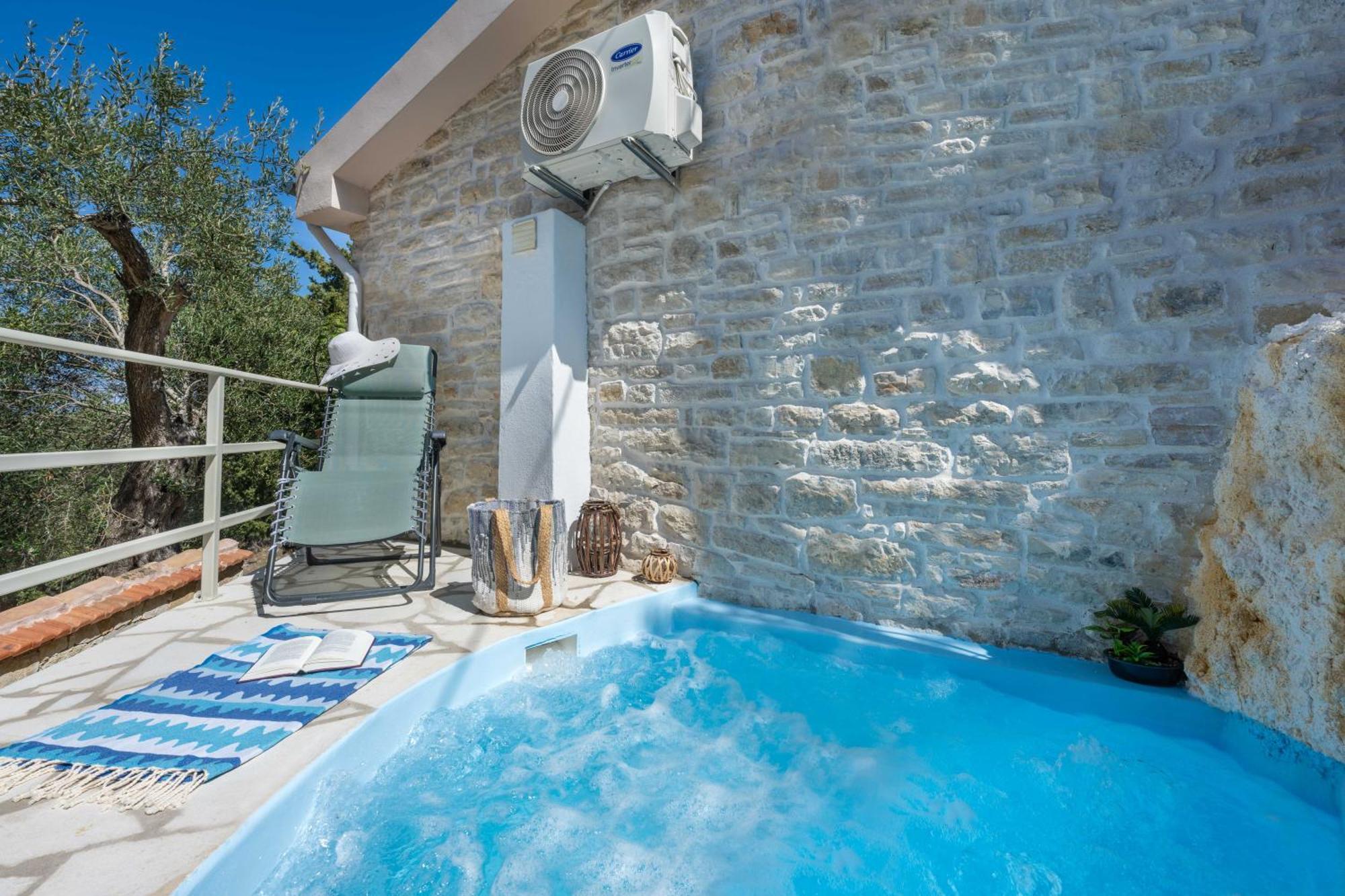 Family's Nest * Lakka (Paxos)