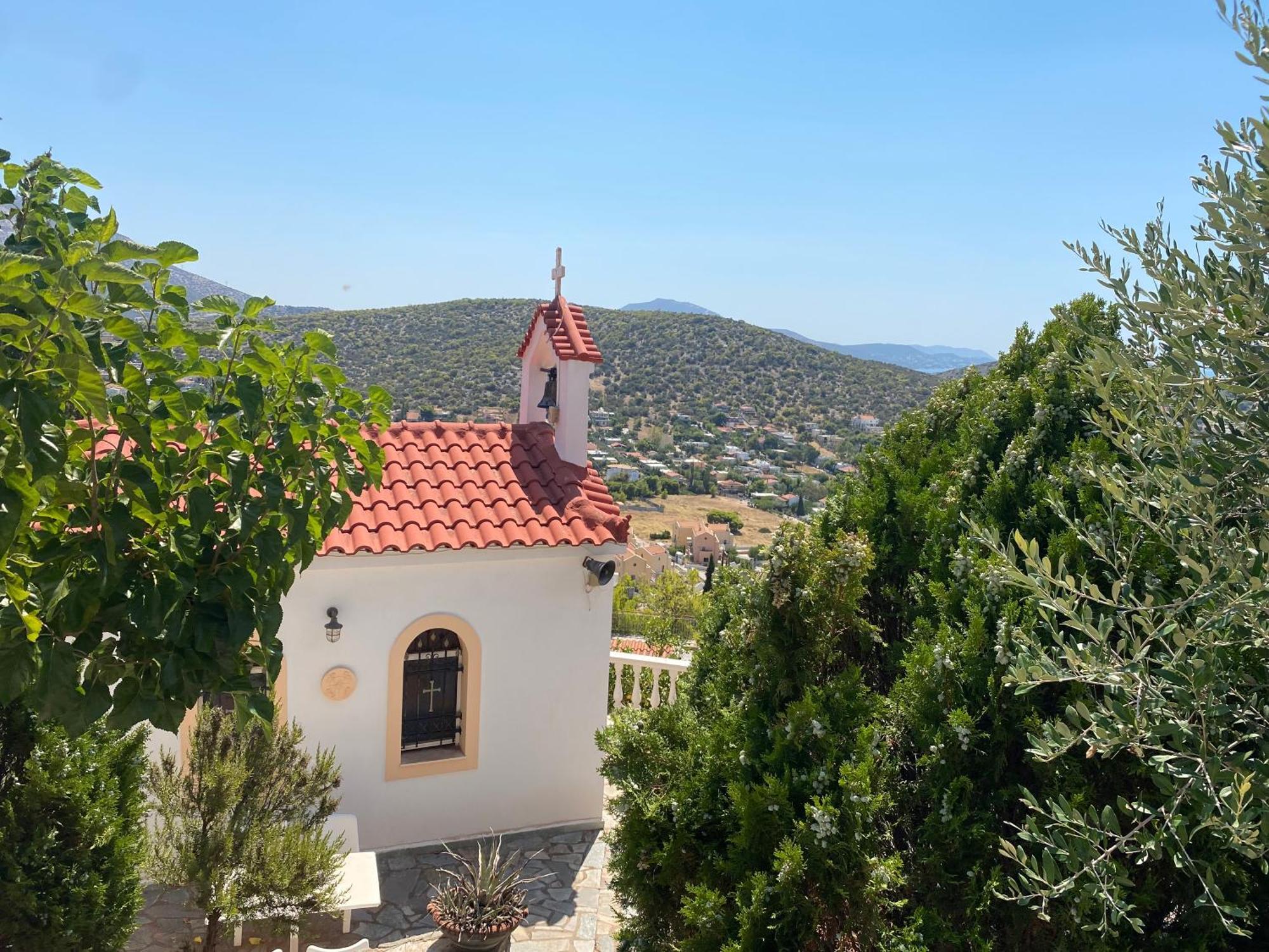 Eagles Nest Athenian Riviera In Aghia Marina Near Lagonisi, Next To The Close To Athens Airport Holiday home *