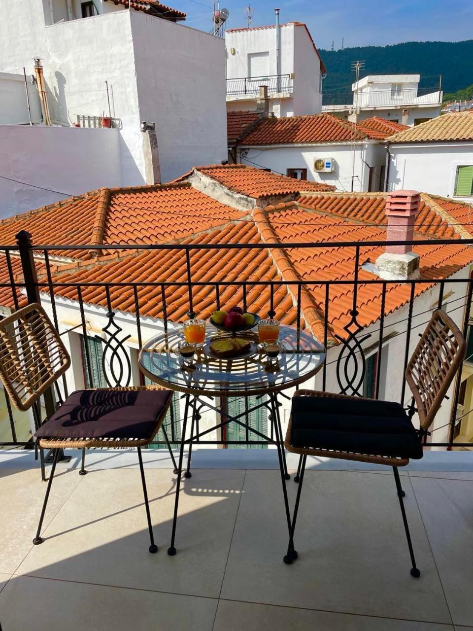 Aparthotel Eumorphia &
