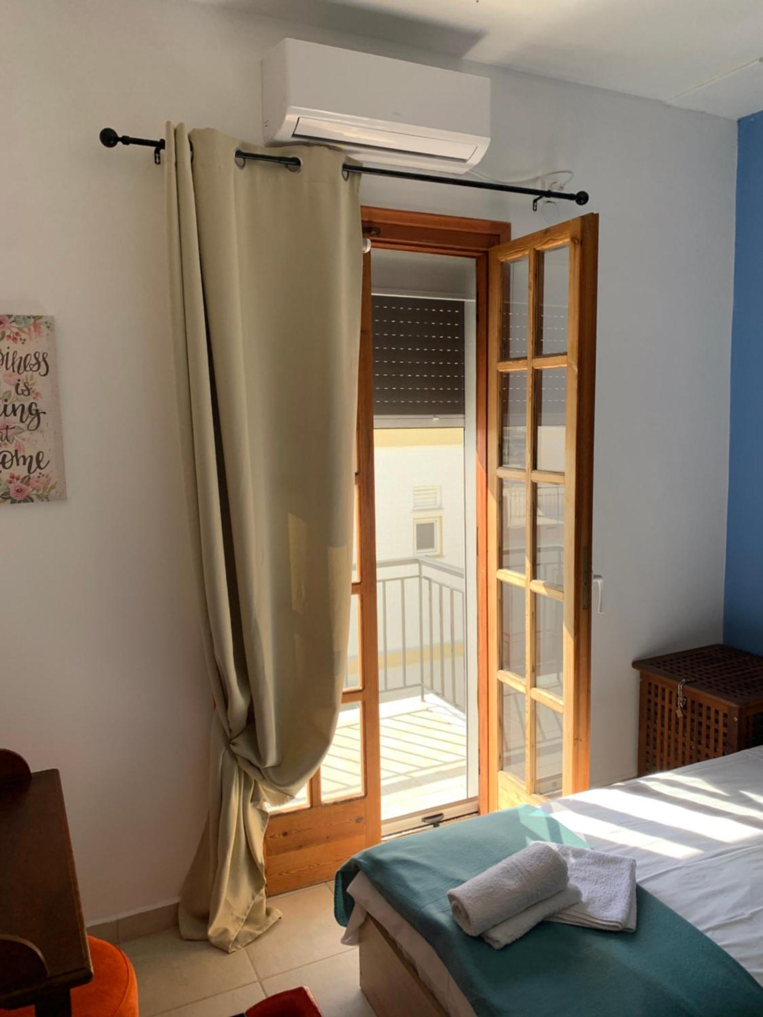 La Bandolaise A Perdika (Aegina)