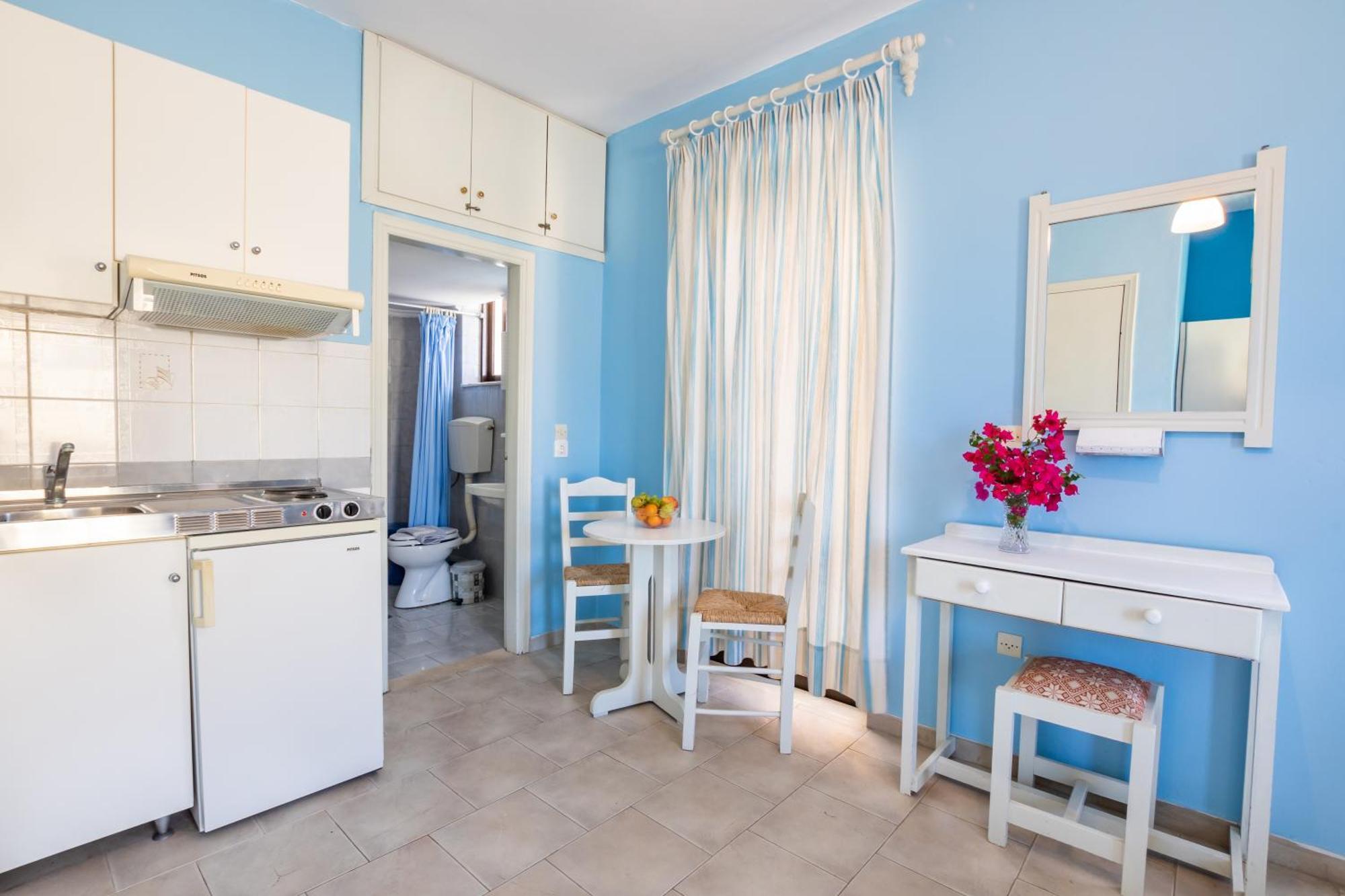 P I G A D I A B A Y Aparthotel Karpathos Town (Pigadia)