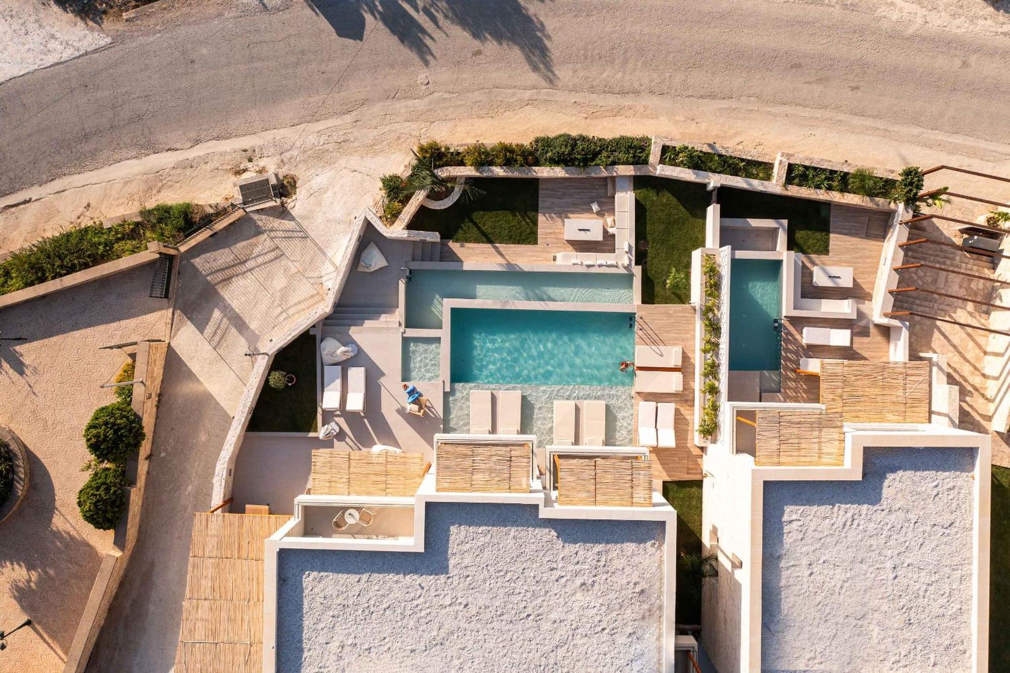 Luxury Villa *