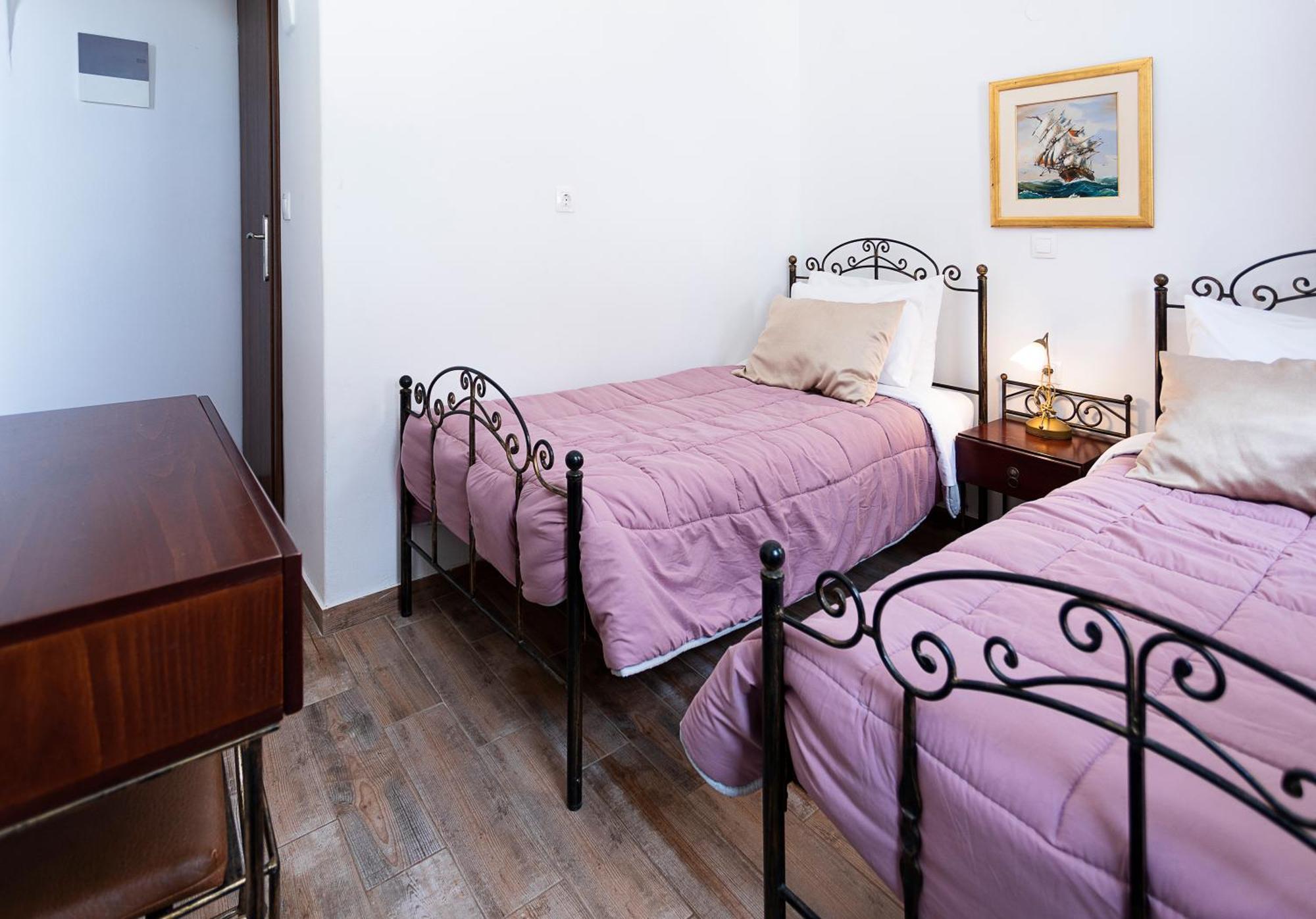 Vassilia On The Serifos Guest house